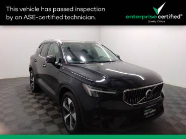 2023 Volvo XC40 B5 AWD Plus Bright Theme