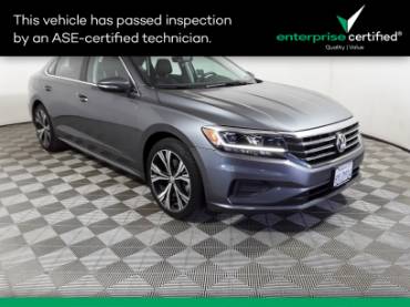 2022 Volkswagen Passat 2.0T SE Auto
