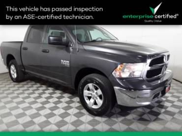 2022 Ram 1500 Classic SLT 4x4 Crew Cab 5'7