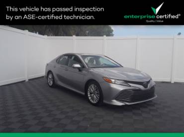 2020 Toyota Camry XLE Auto