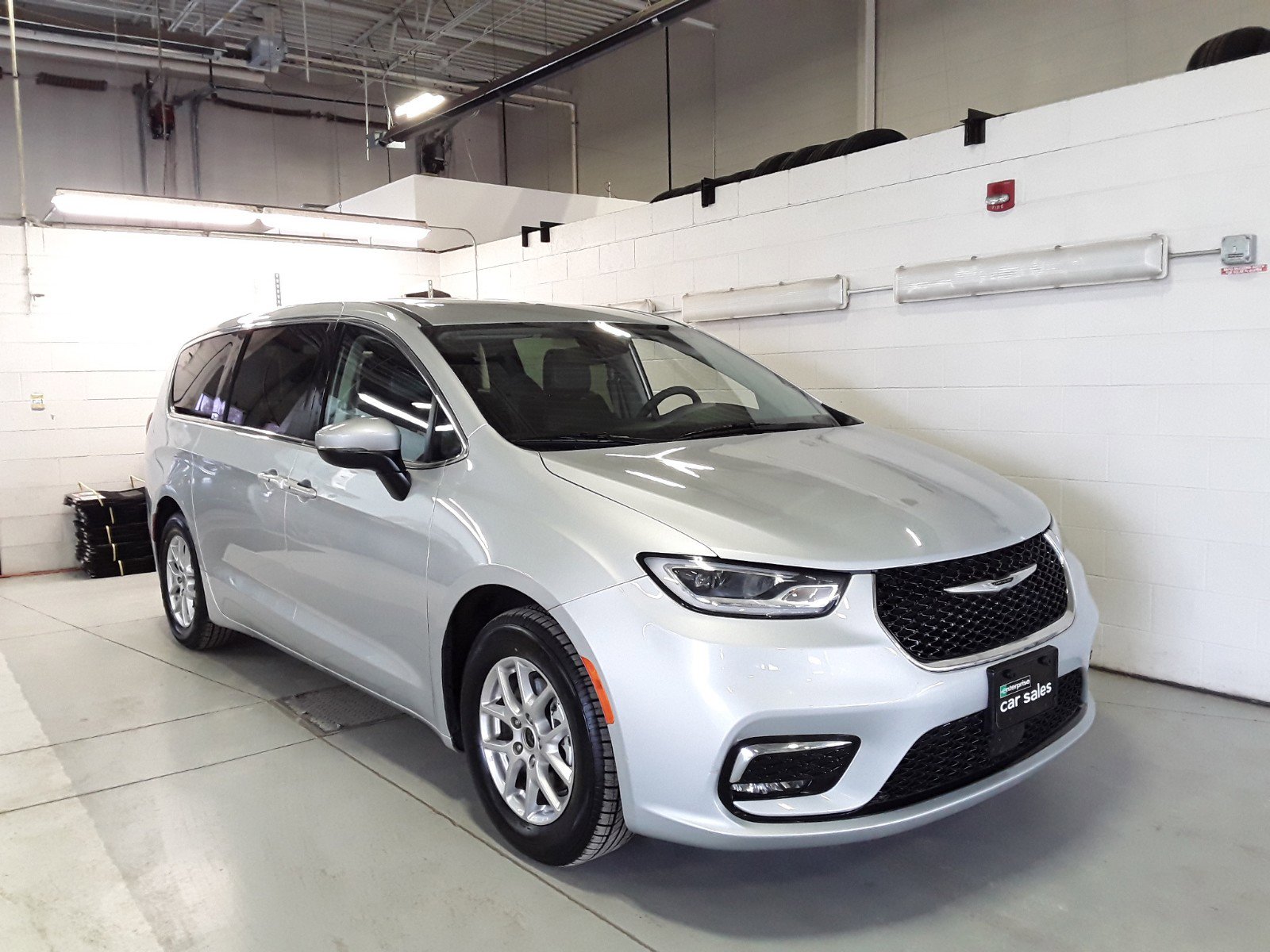 2023 Chrysler Pacifica Touring L FWD