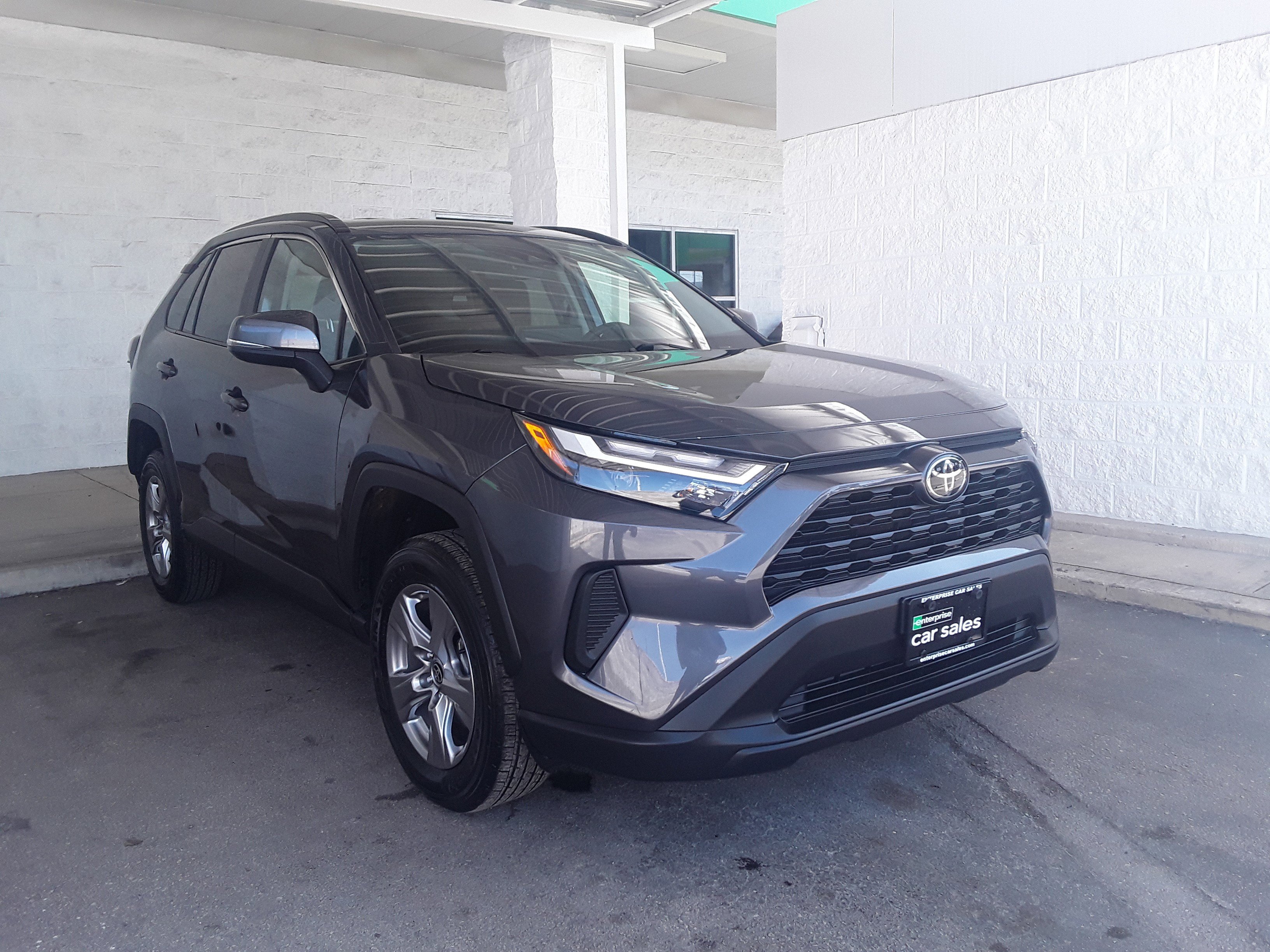 2024 Toyota RAV4 XLE FWD