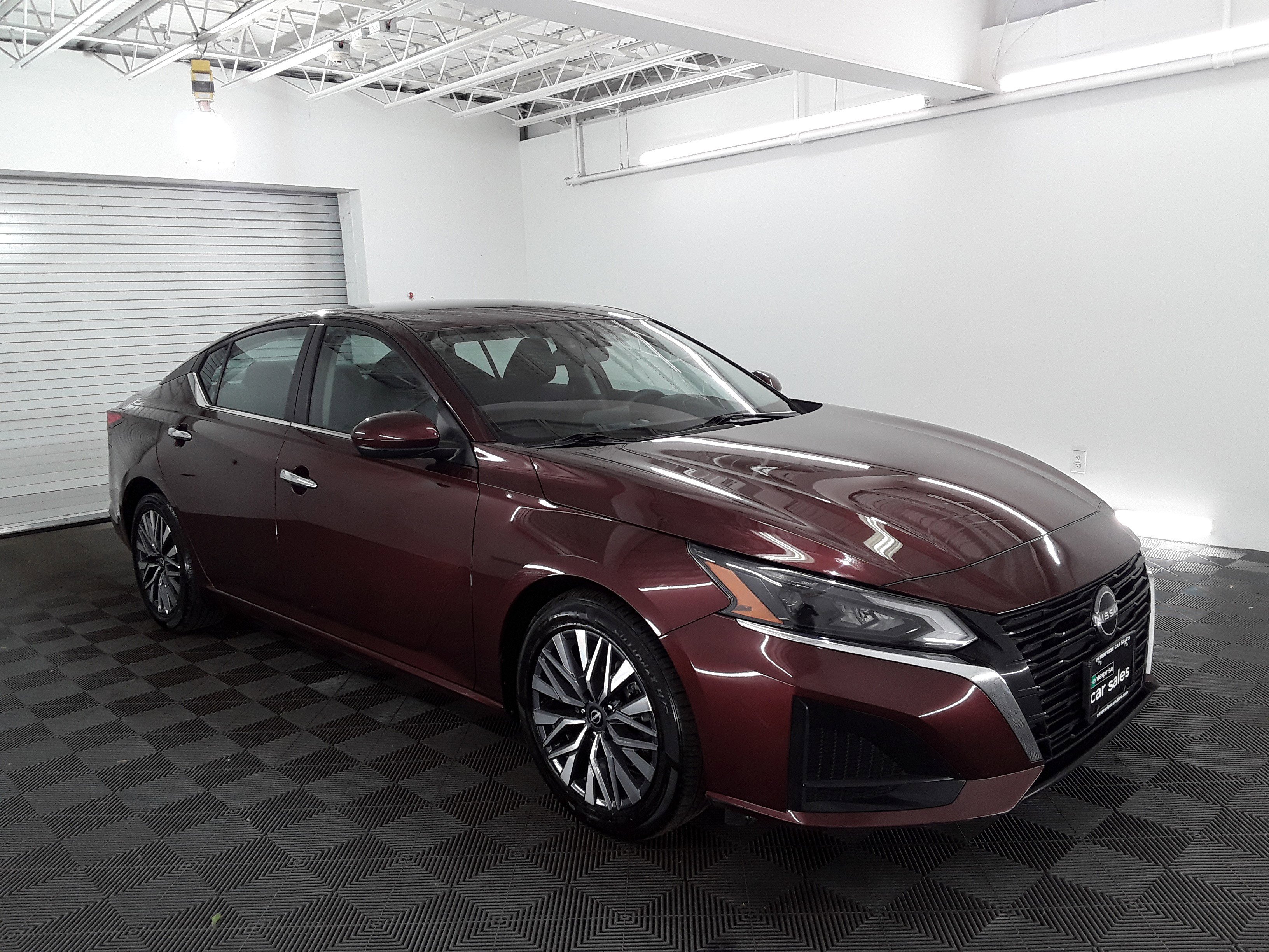 2023 Nissan Altima 2.5 SV Sedan