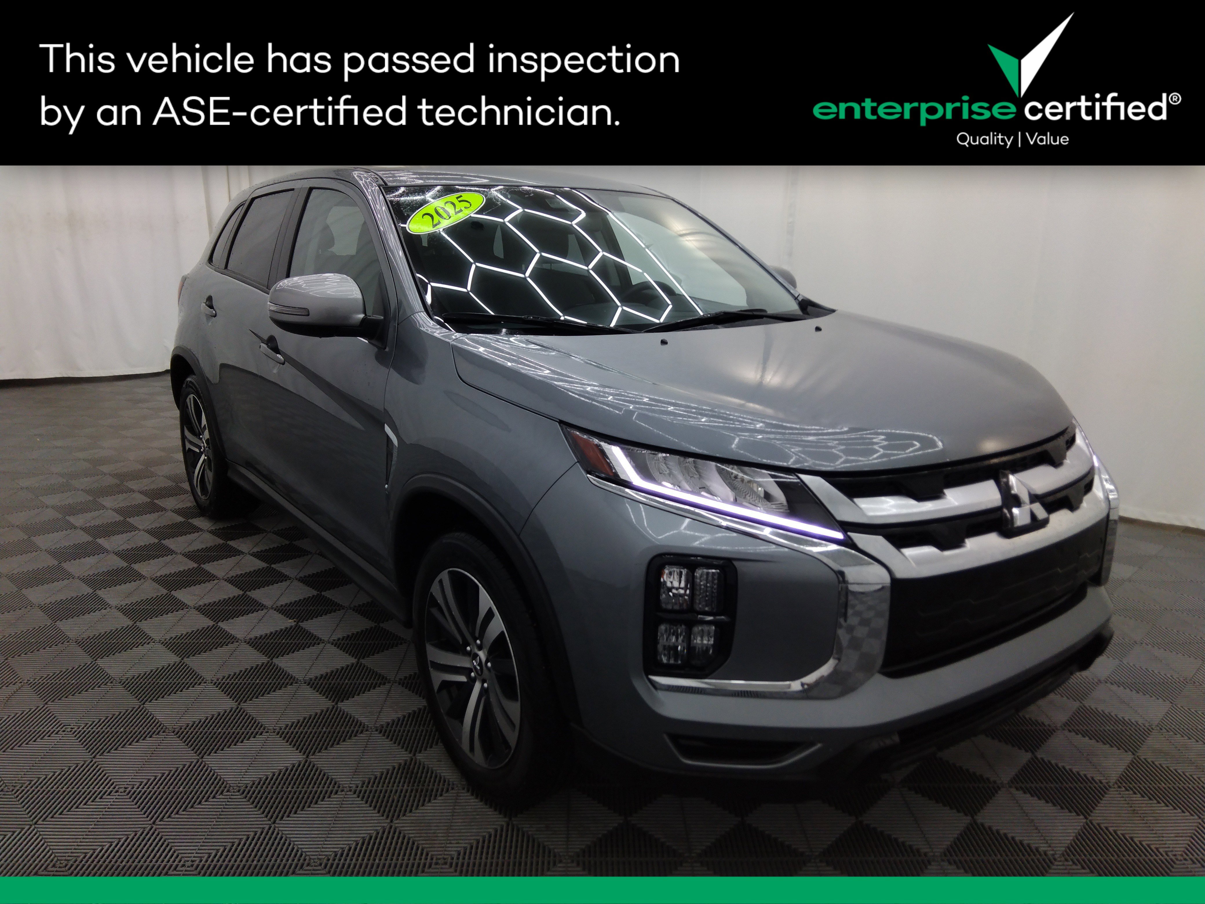 2025 Mitsubishi Outlander Sport's photo