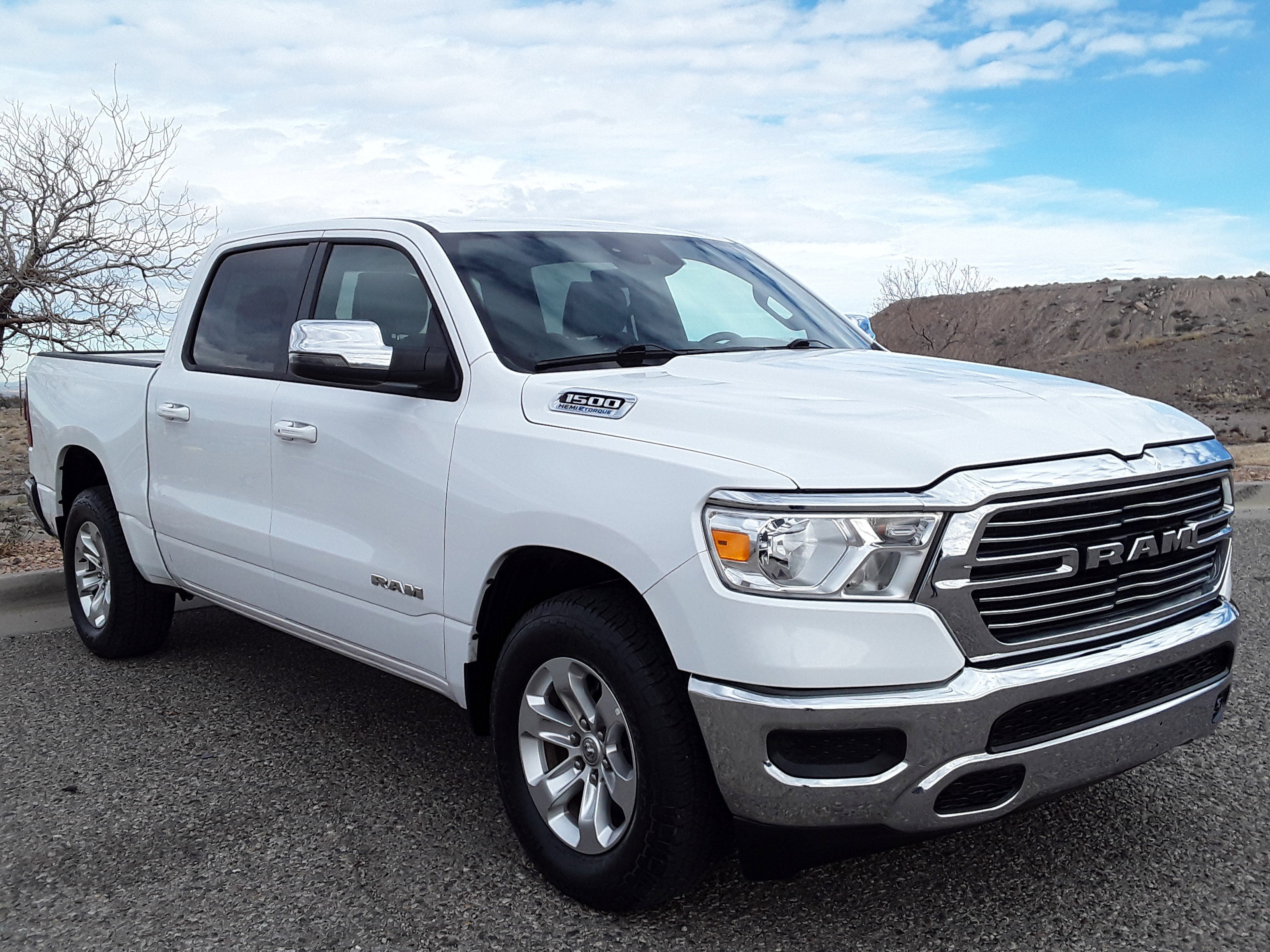 2024 RAM Ram 1500 Pickup Laramie's photo
