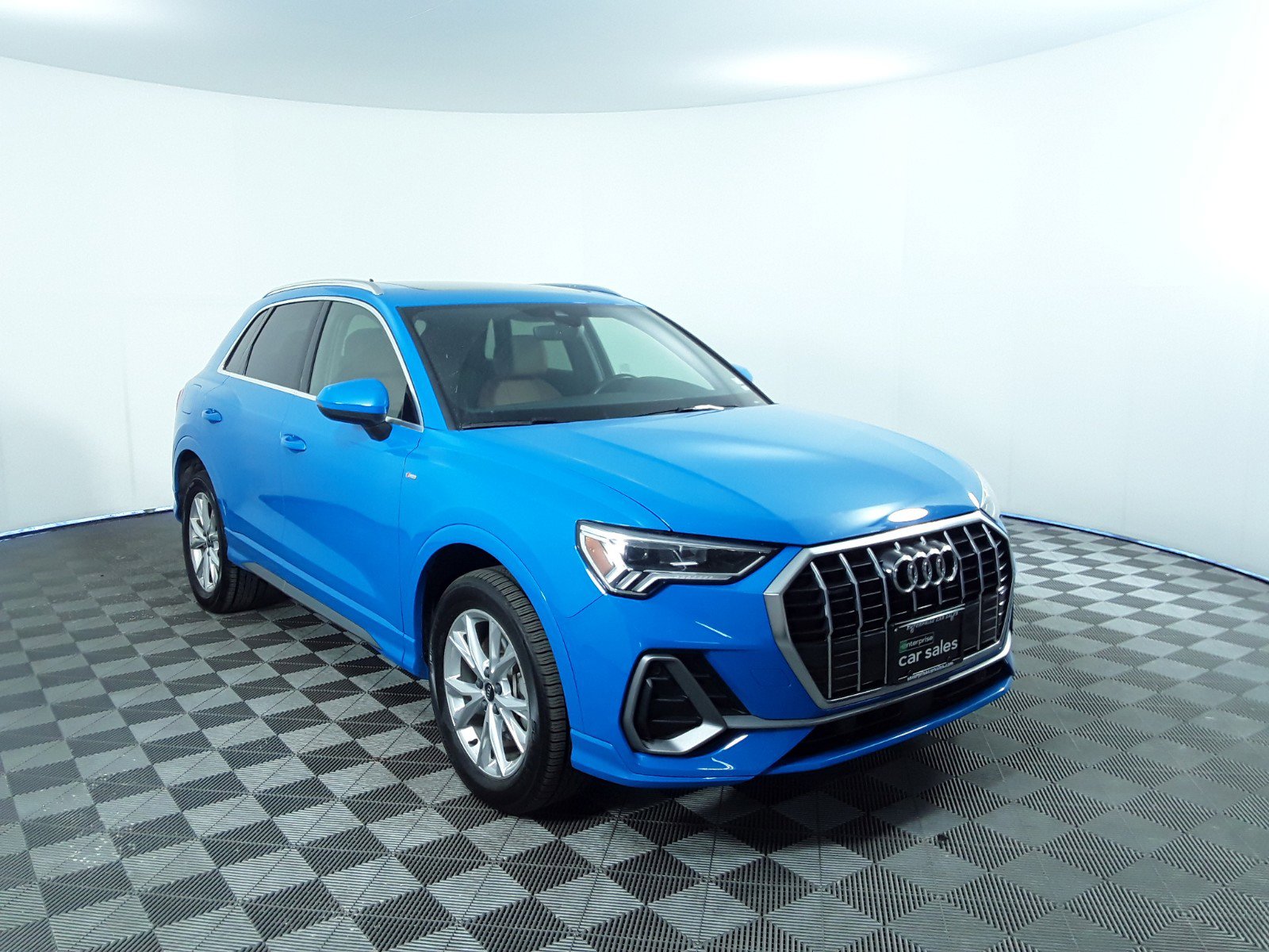 2023 Audi Q3 S line Premium 45 TFSI quattro