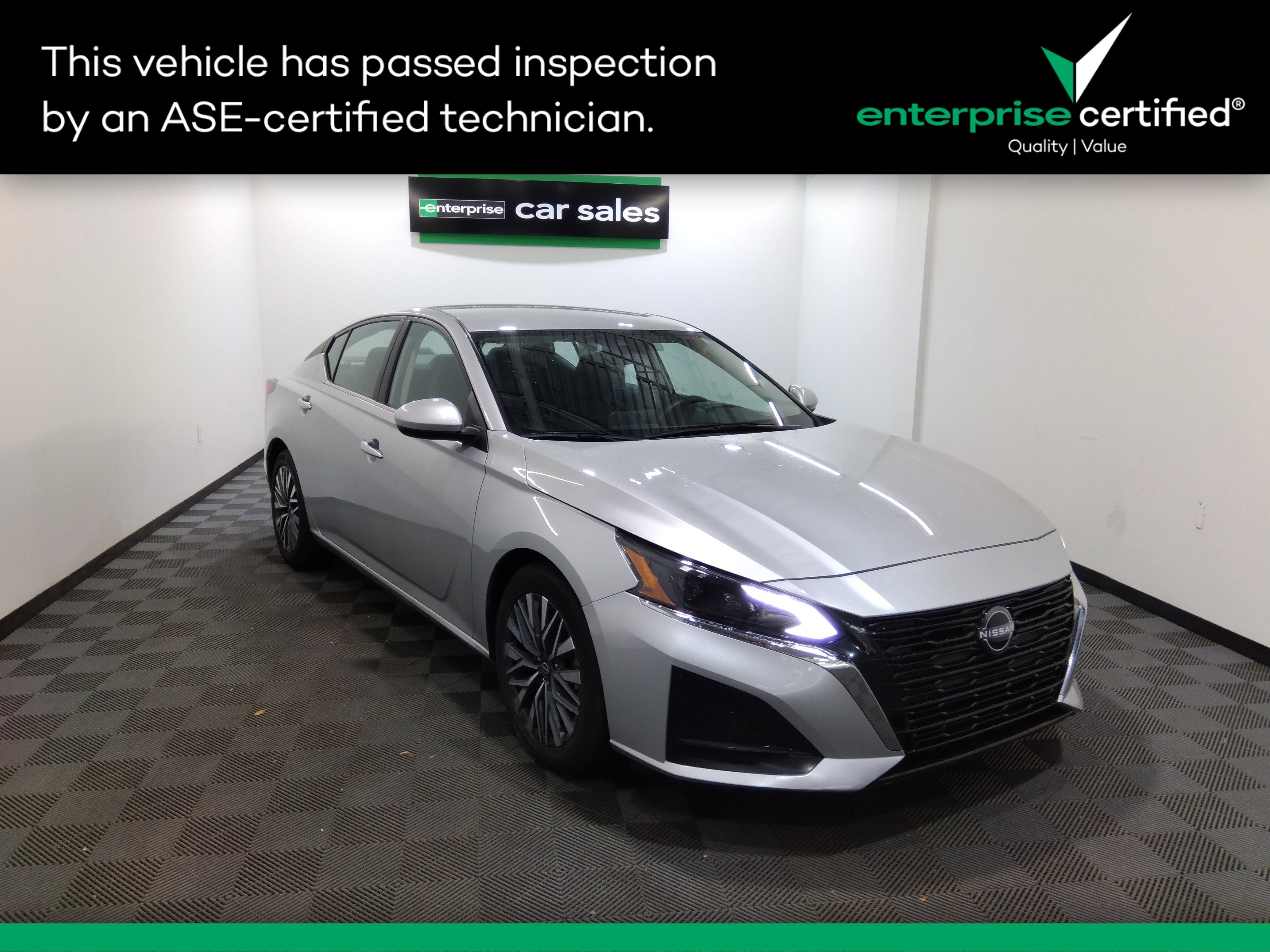 Used 2023 Nissan Altima 2.5 SV Sedan