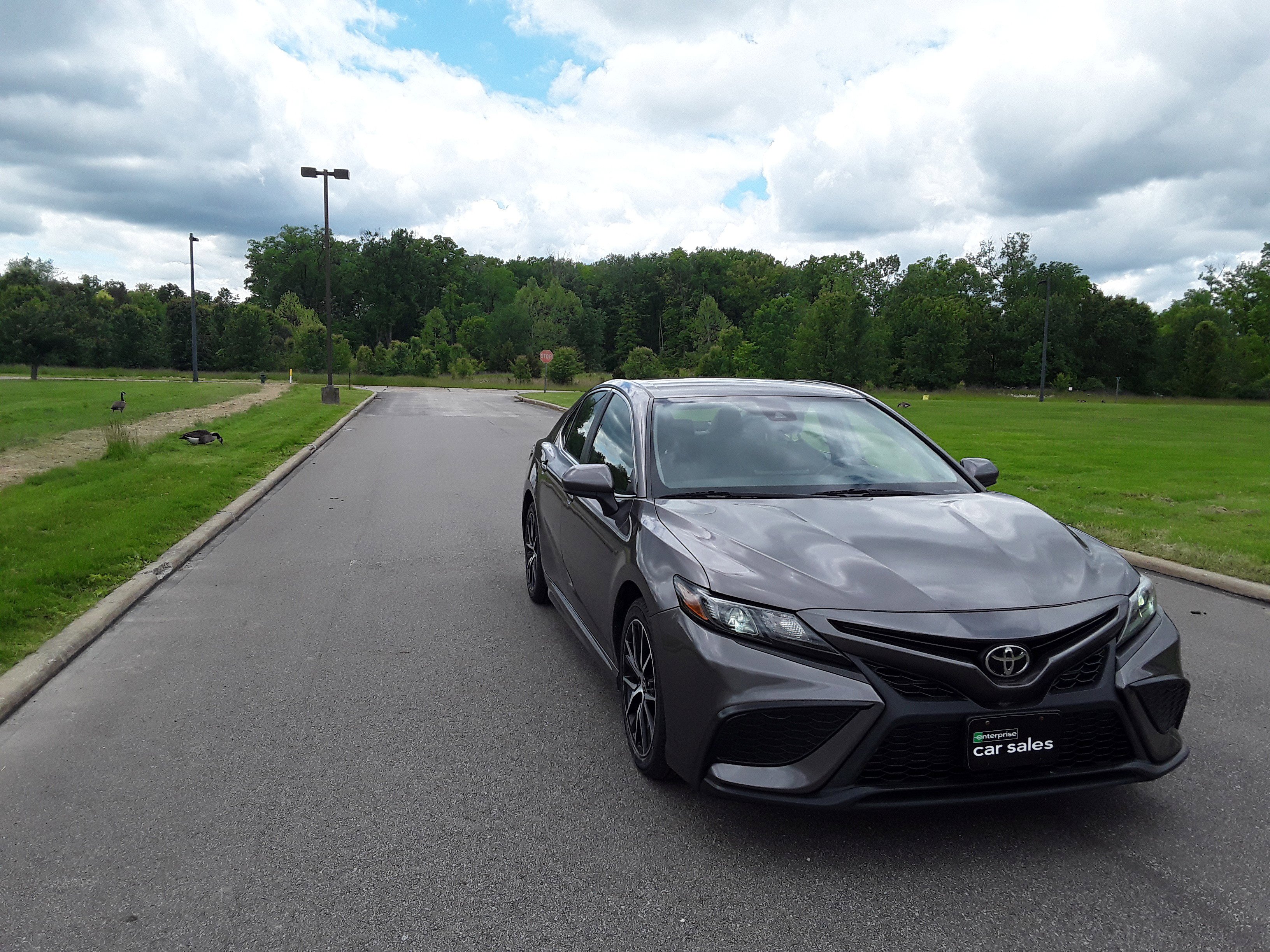 2021 Toyota Camry SE Auto