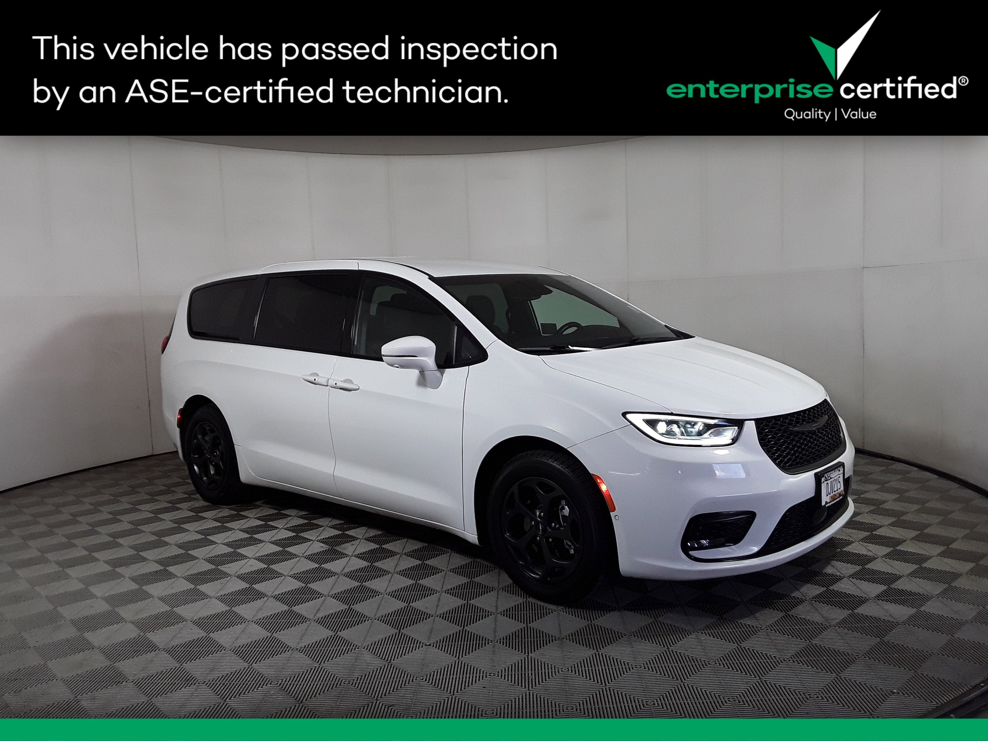 Used 2022 Chrysler Pacifica Hybrid Touring L FWD
