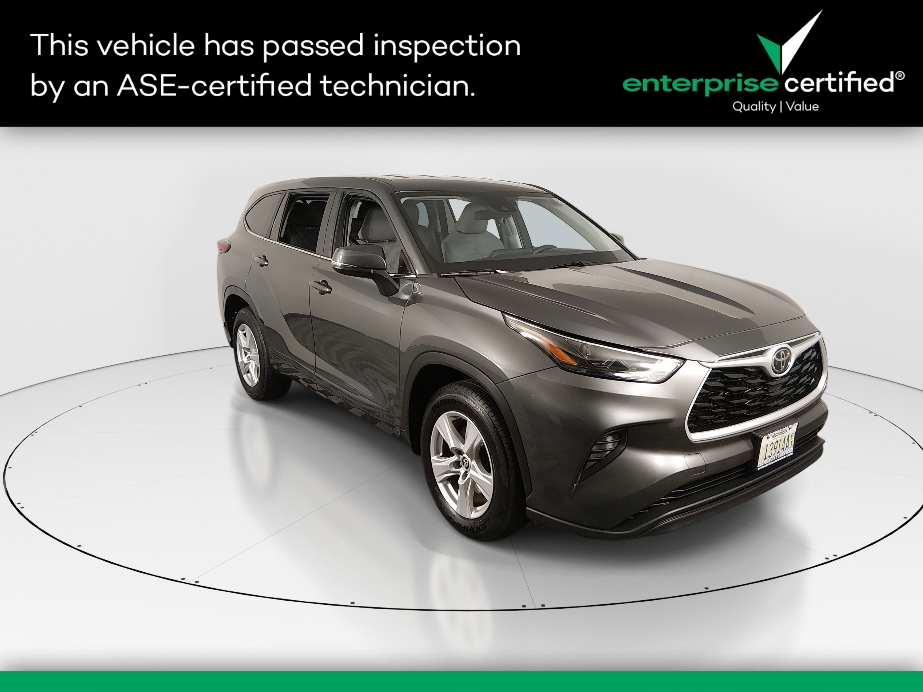 2023 Toyota Highlander L's photo