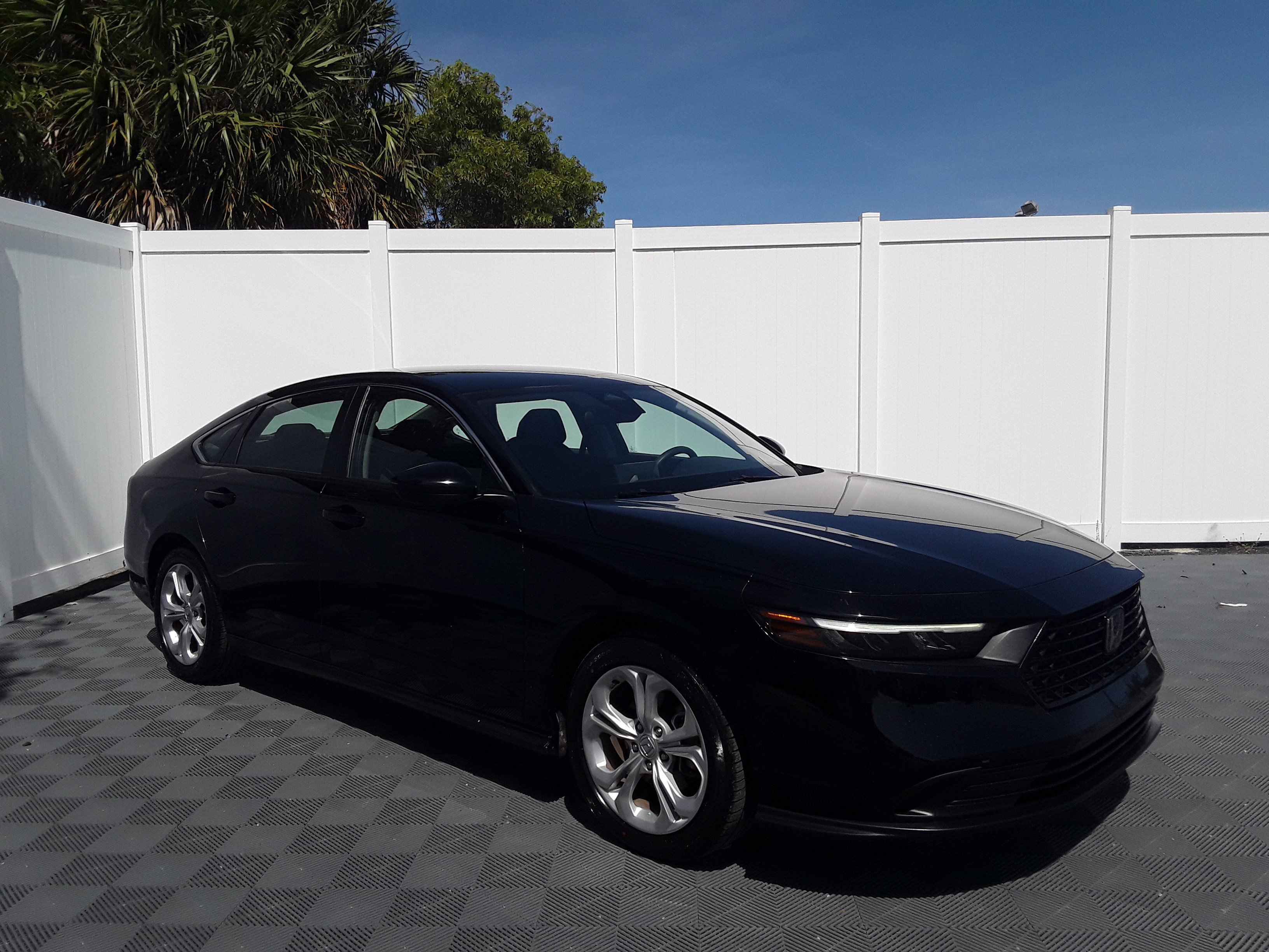 2023 Honda Accord Sedan LX CVT