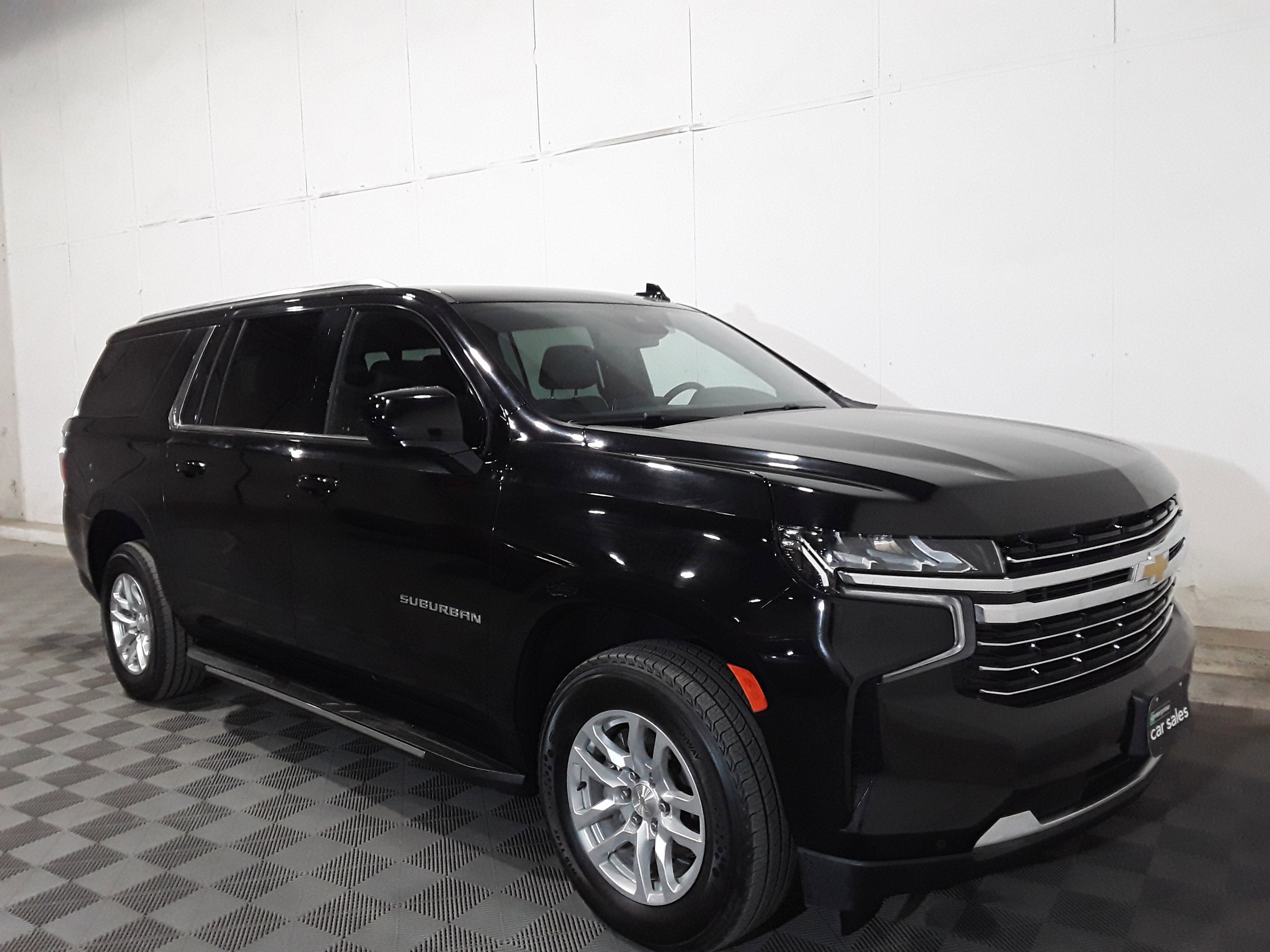 2023 Chevrolet Suburban 4WD 4dr LT