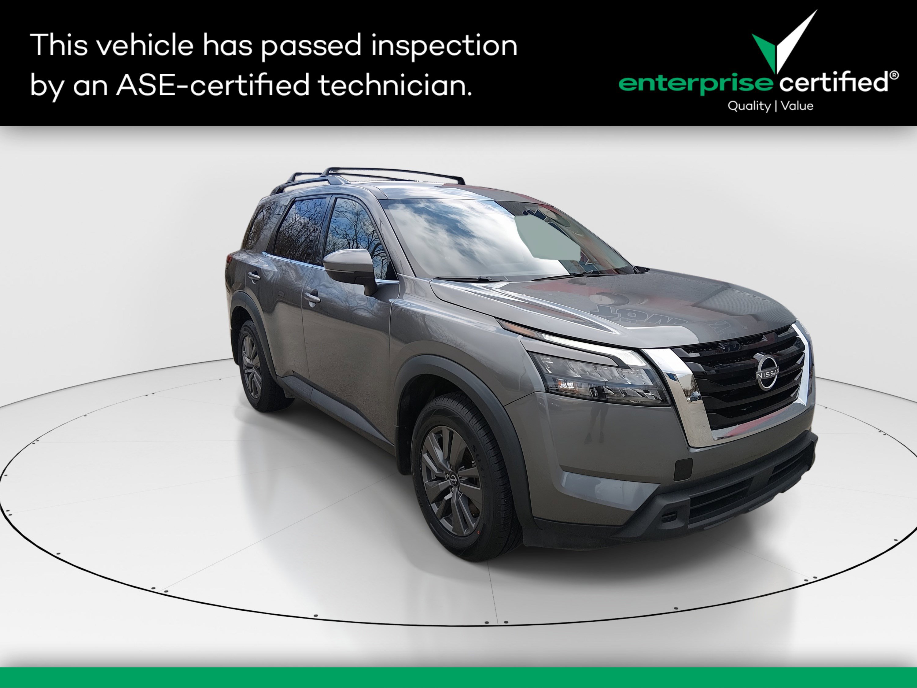 2023 Nissan Pathfinder SV