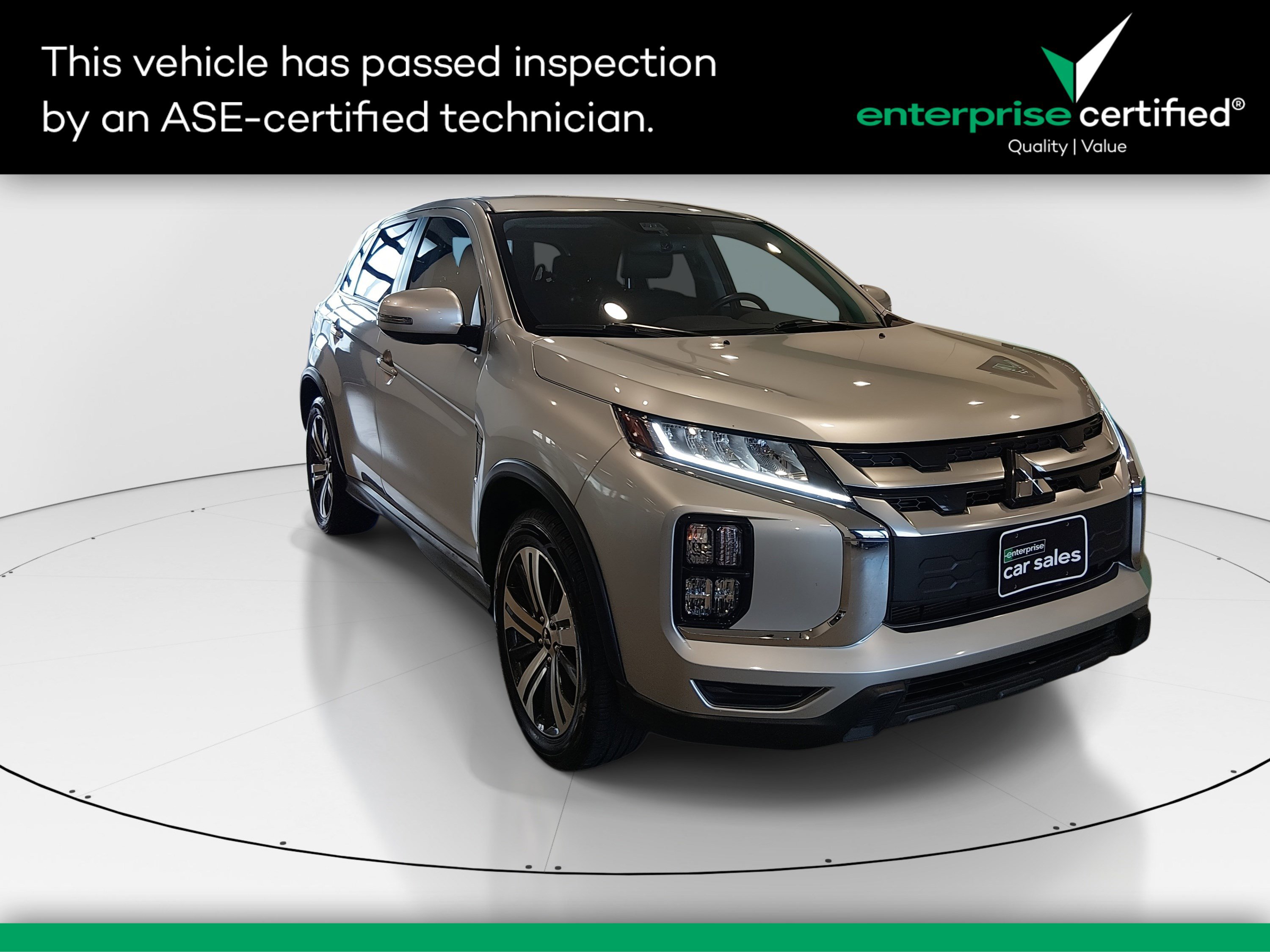 2024 Mitsubishi Outlander Sport SE's photo