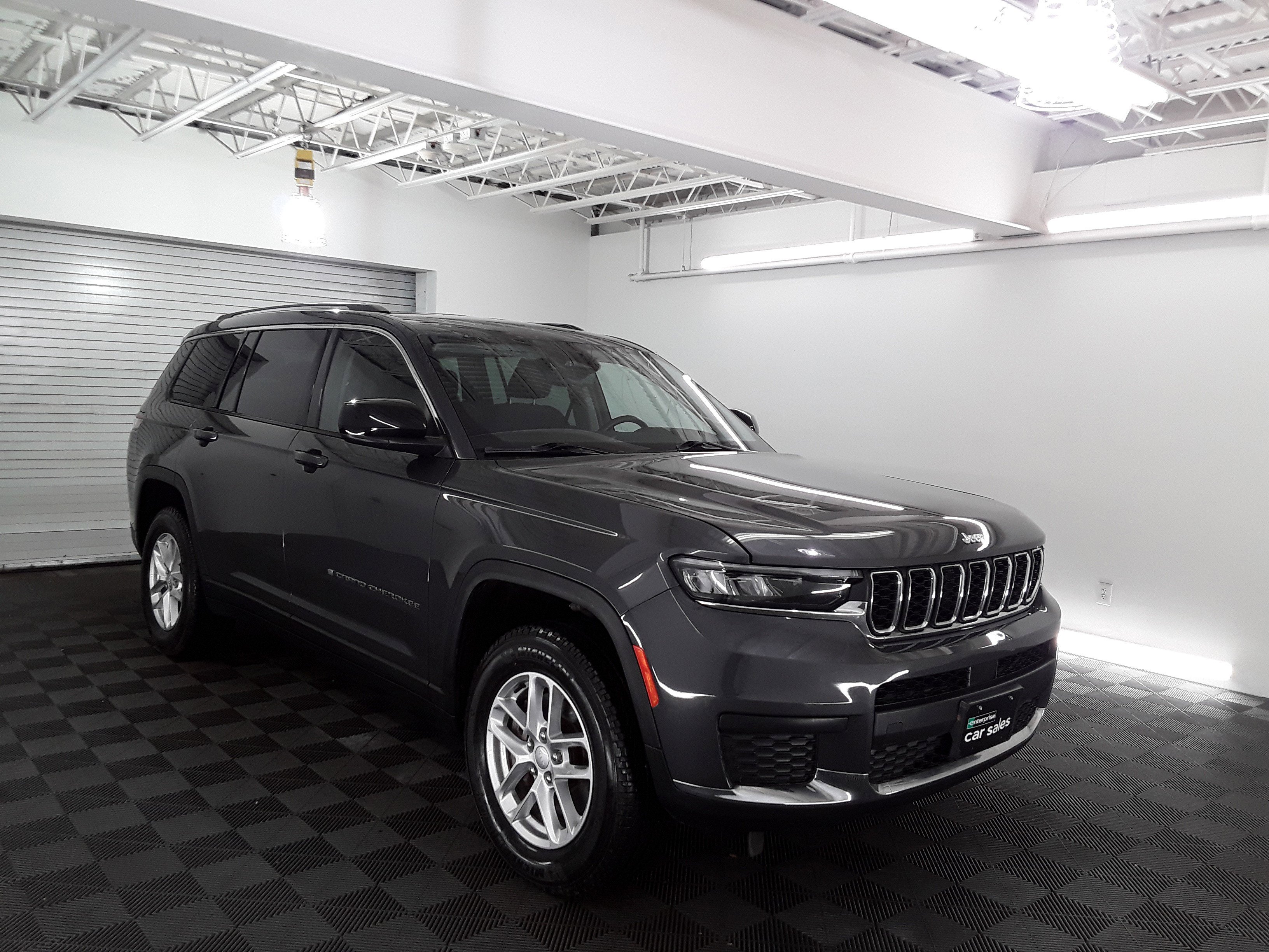2022 Jeep Grand Cherokee L Laredo 4x4