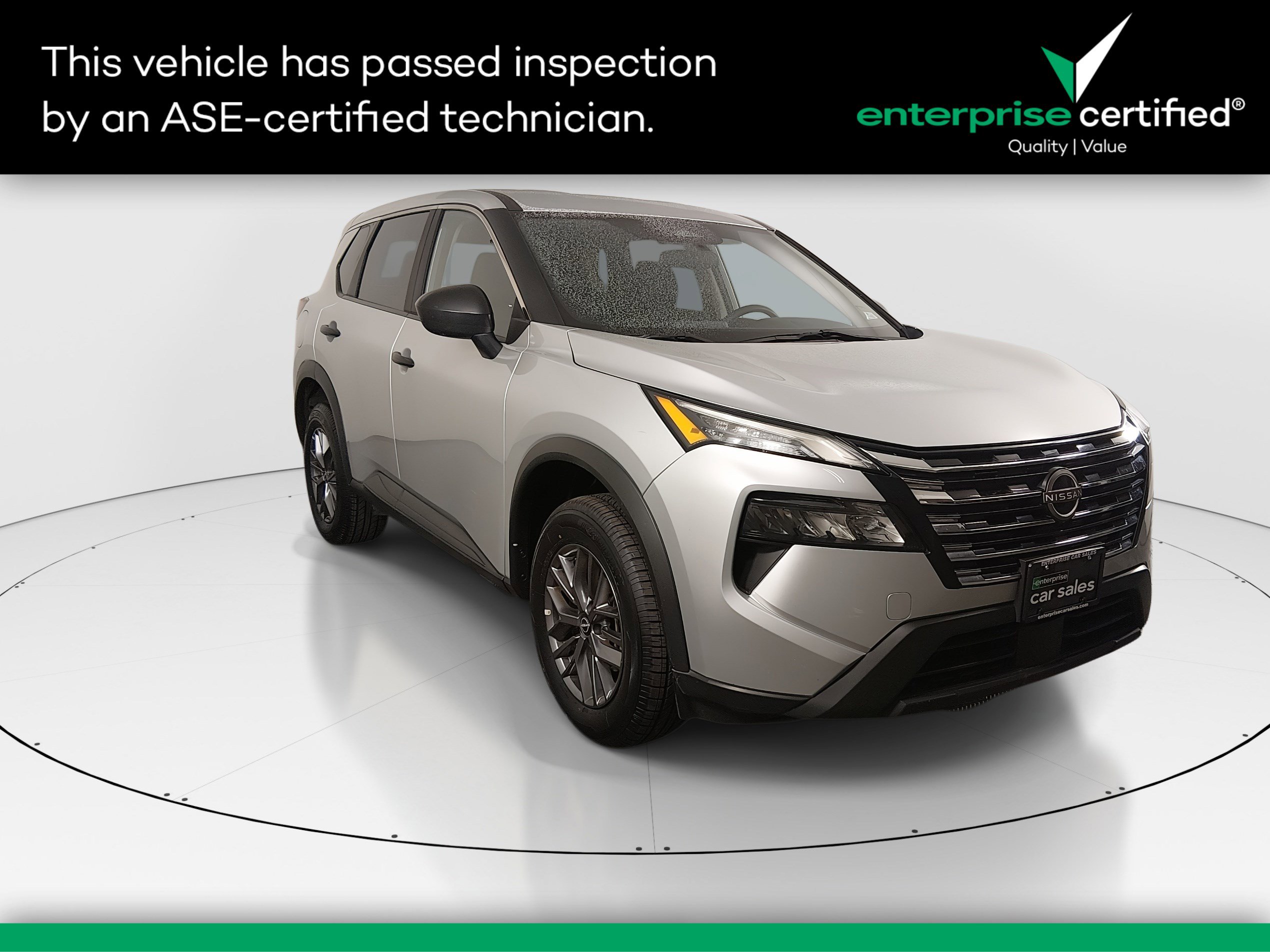 2024 Nissan Rogue S's photo