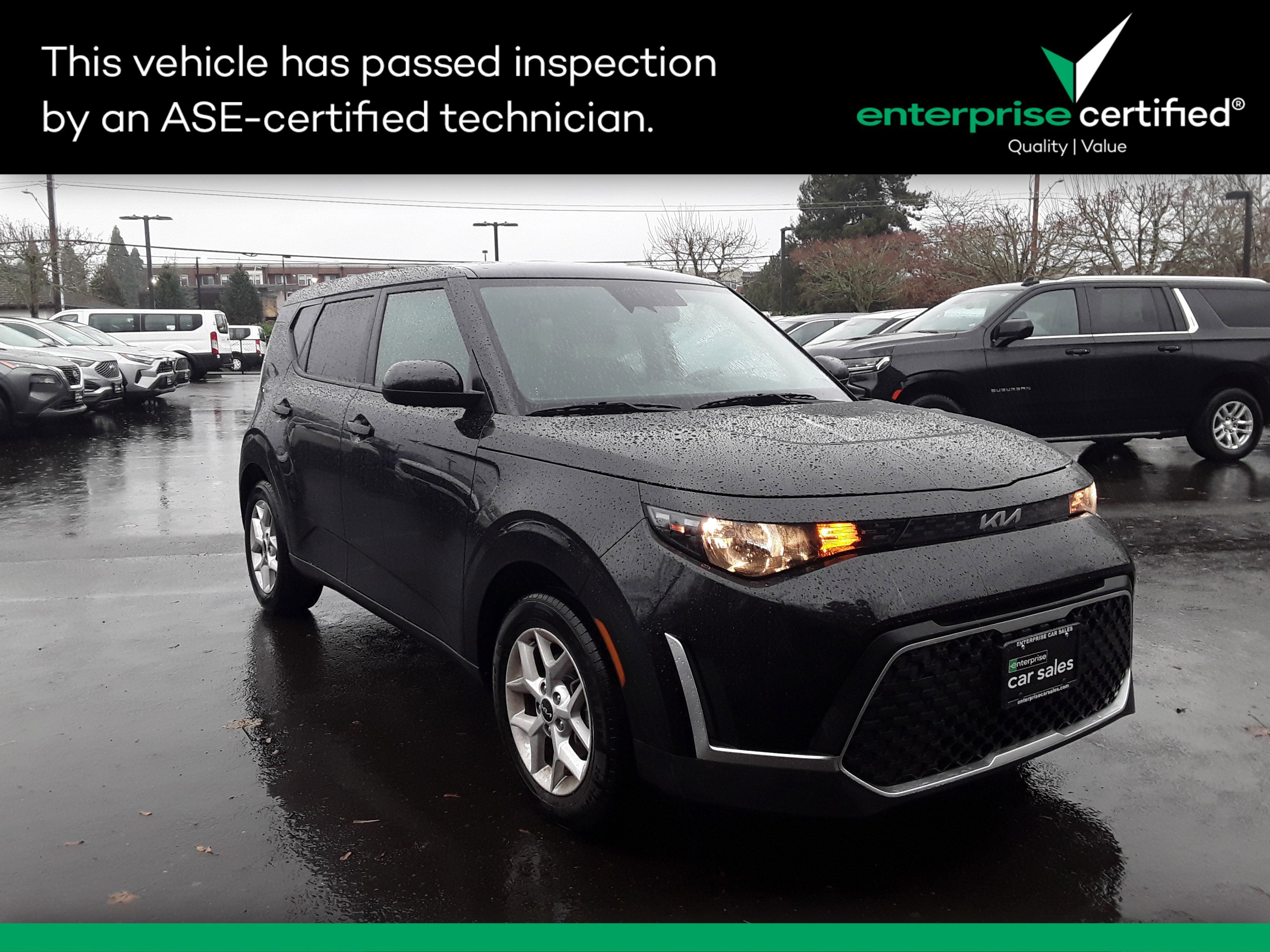 2023 Kia Soul LX's photo