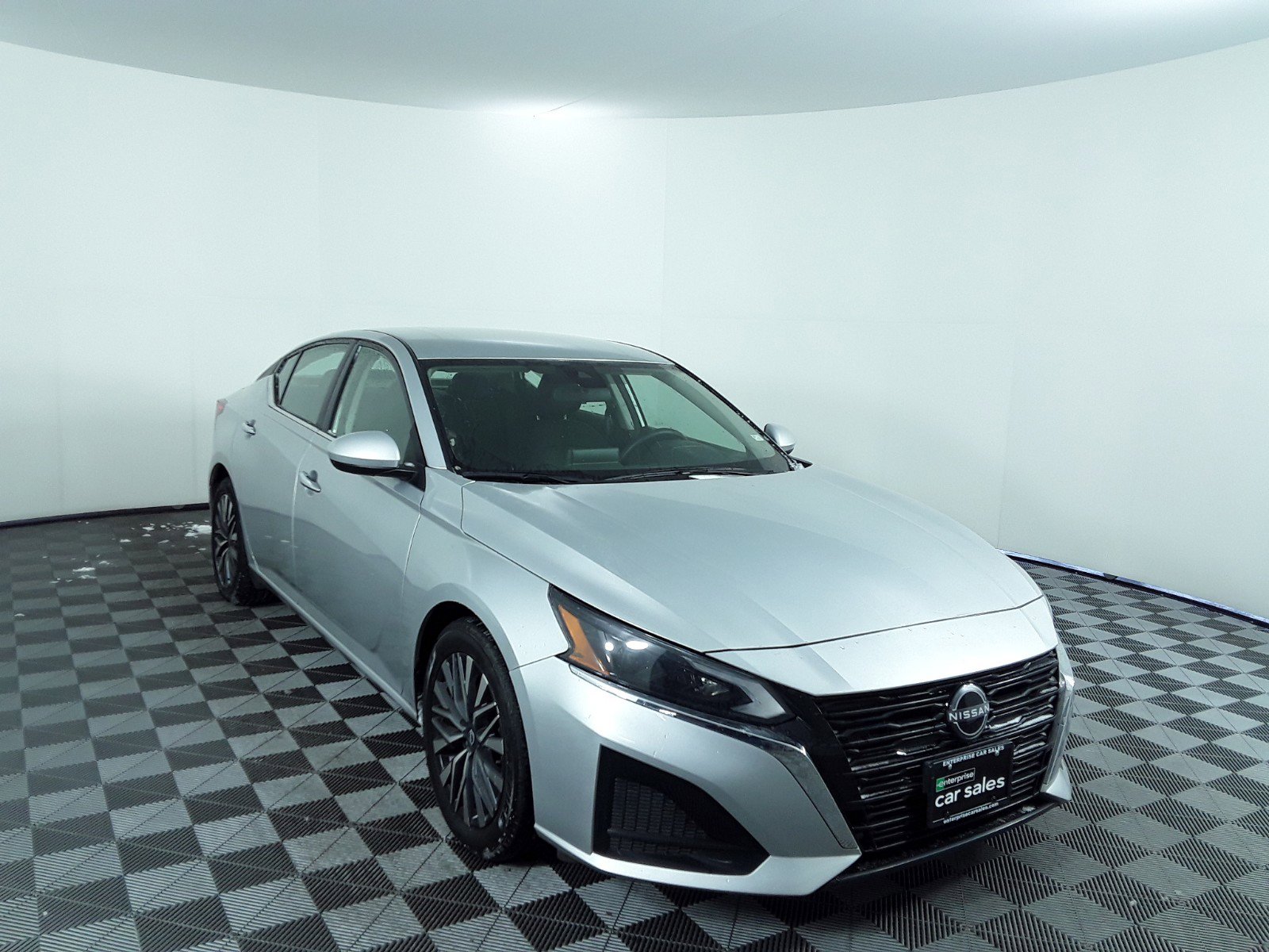 2023 Nissan Altima 2.5 SV Sedan