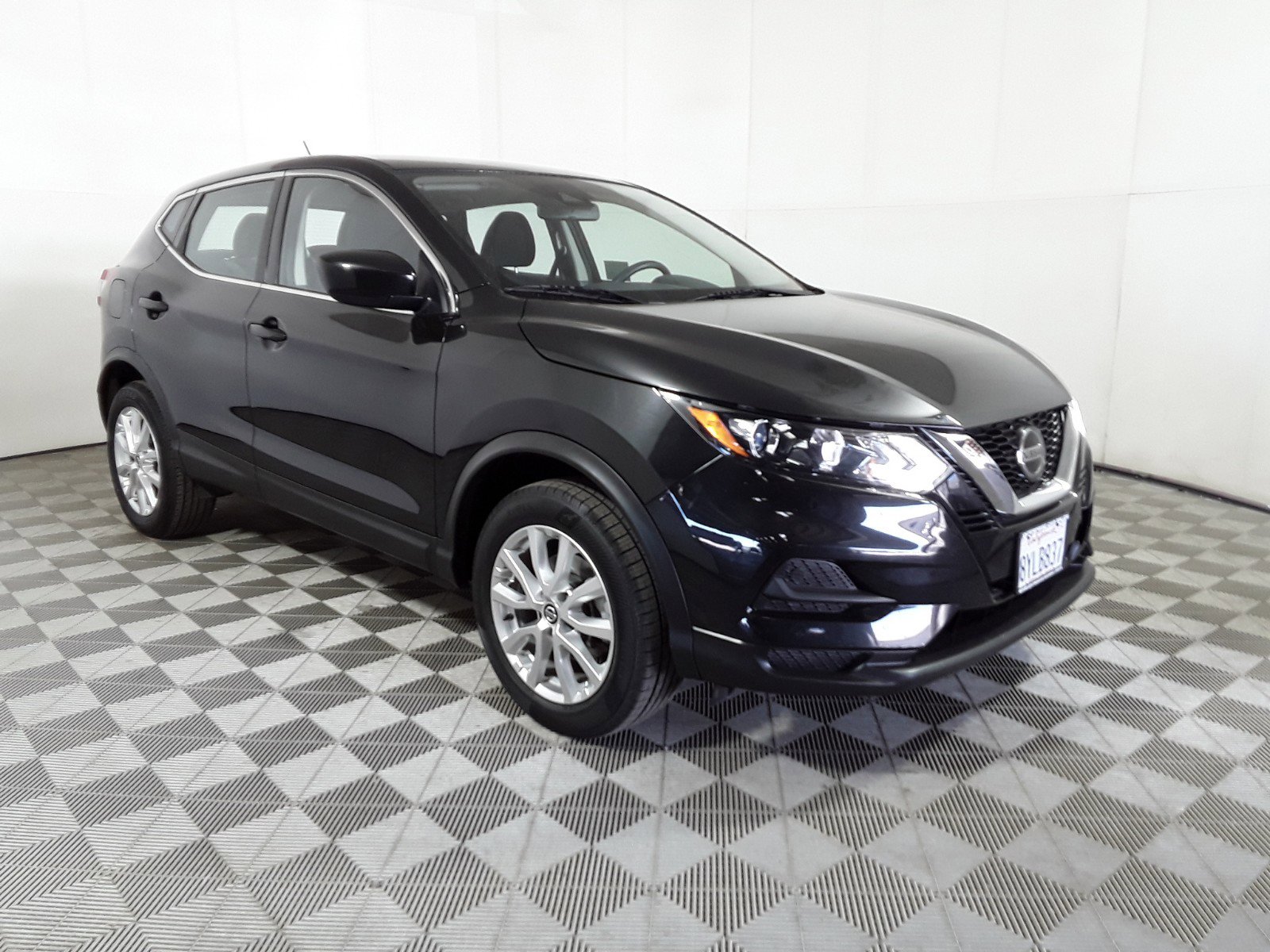 2022 Nissan Rogue Sport FWD S