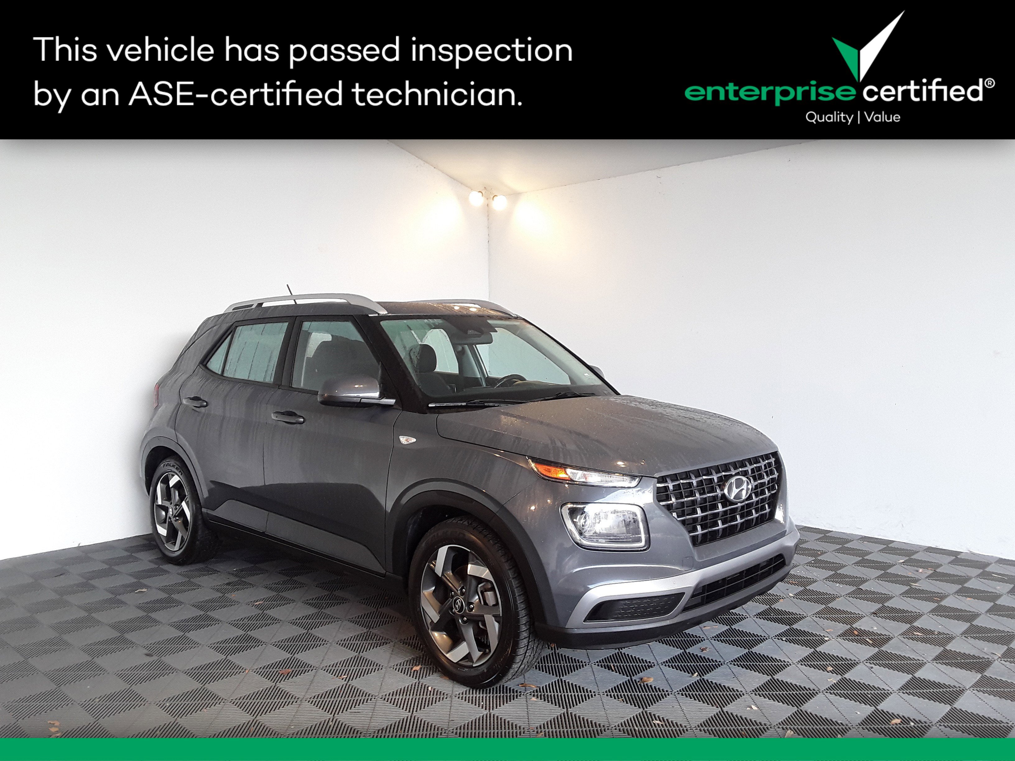 Used 2024 Hyundai Venue SEL IVT