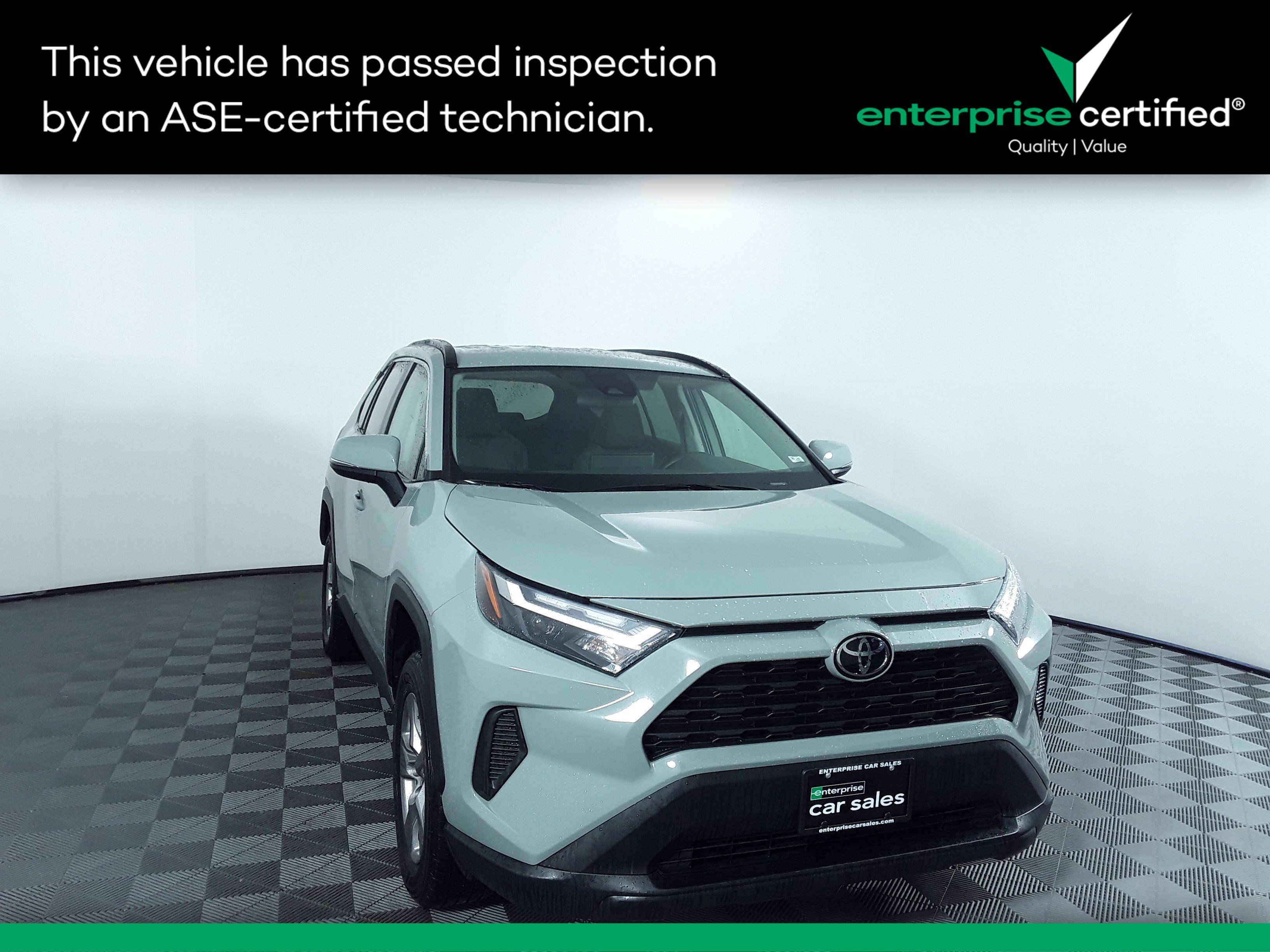 2023 Toyota RAV4 XLE FWD