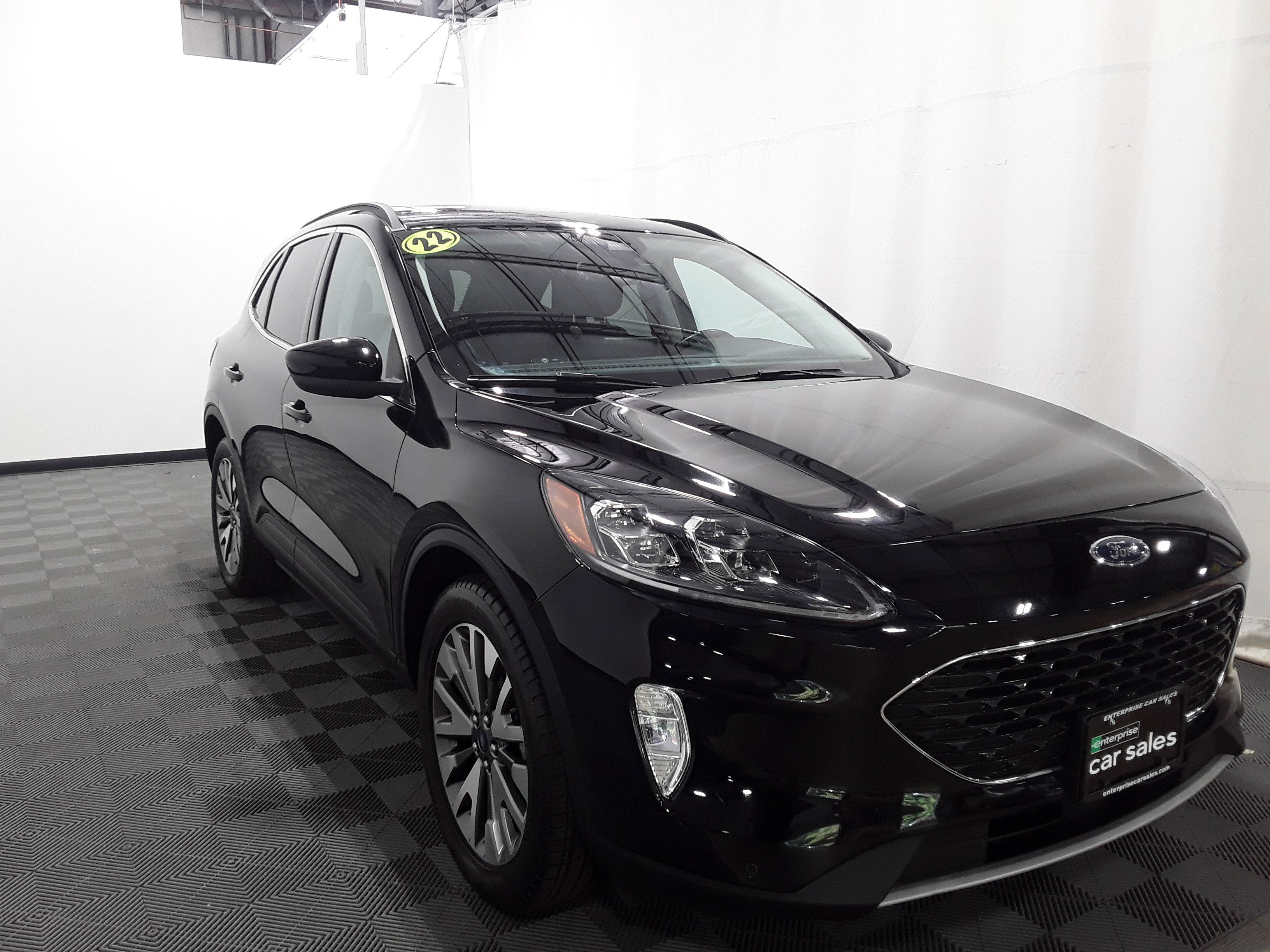 Used 2022 Ford Escape Titanium AWD