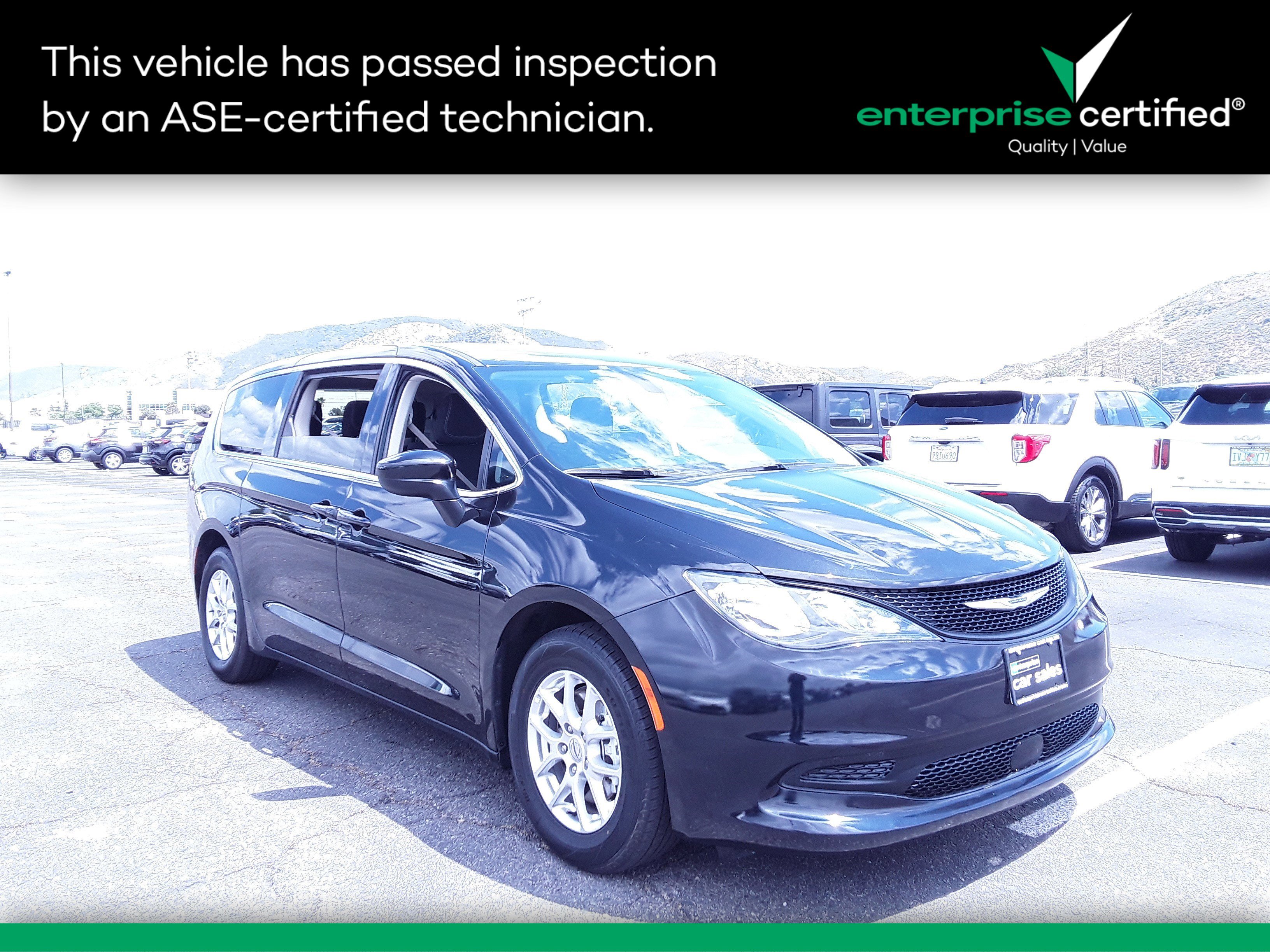 Used 2022 Chrysler Voyager LX FWD