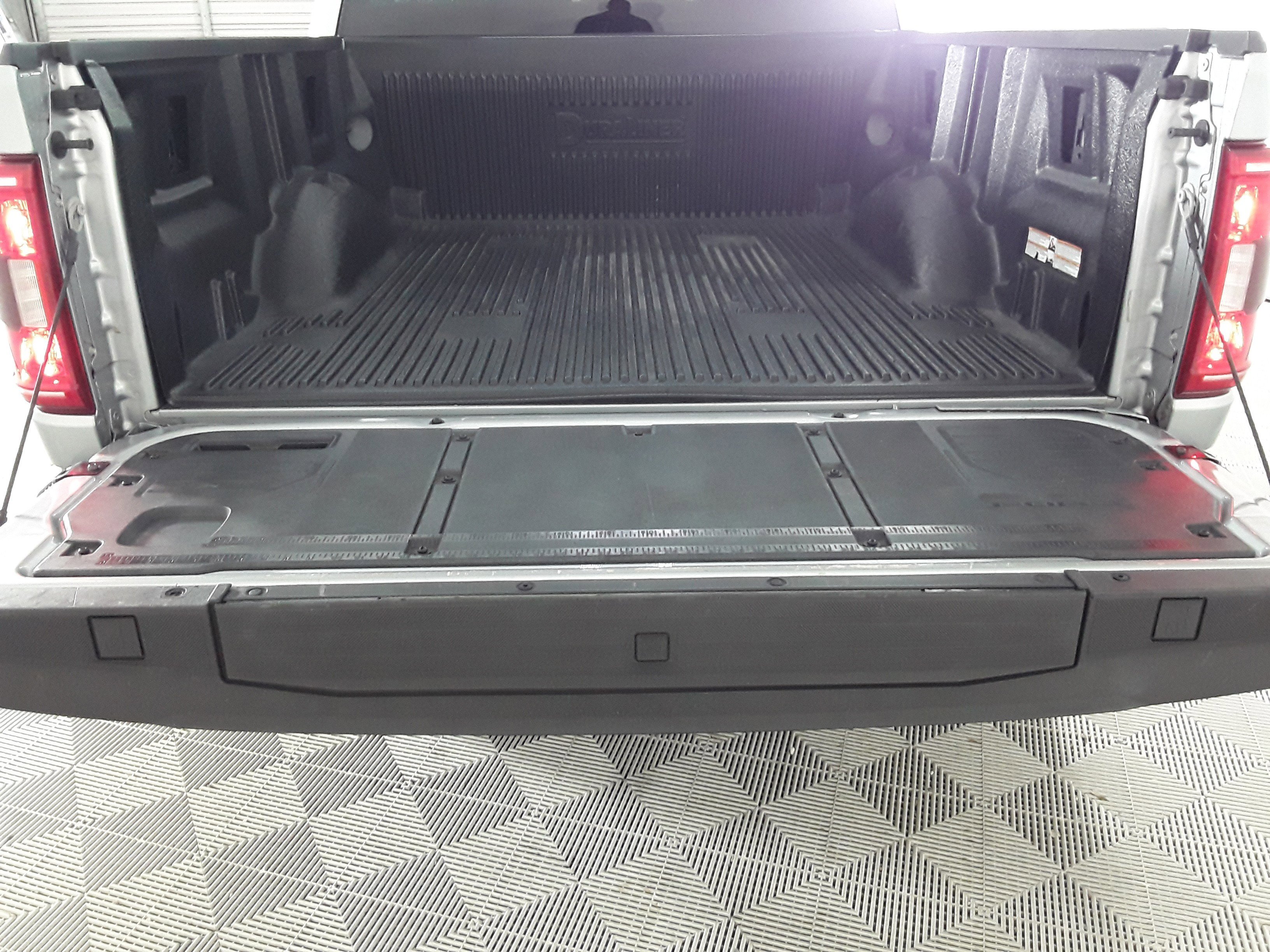 Image 10 of Used 2022 Ford F-150 XLT 4WD SuperCrew 5.5' Box