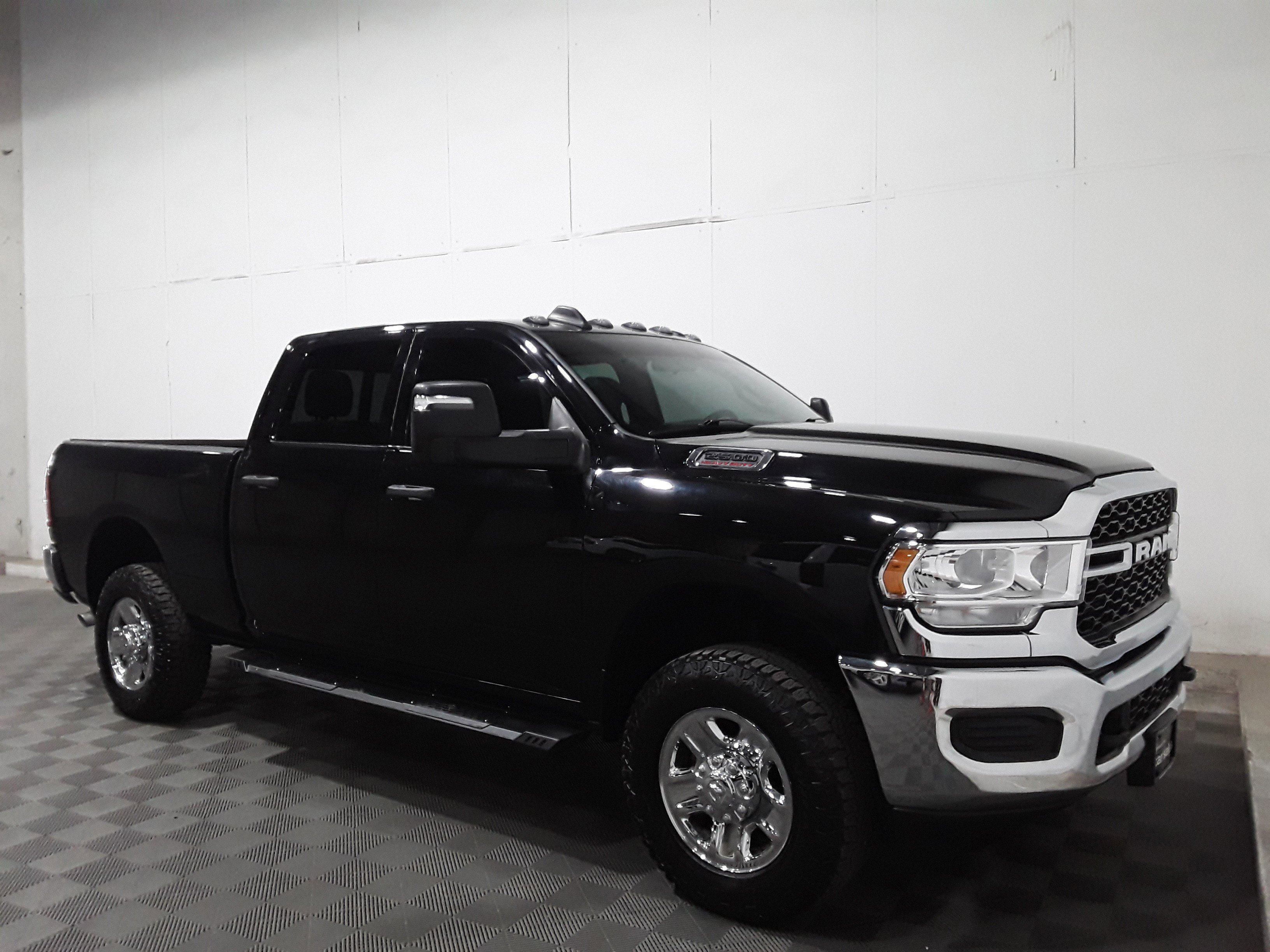 2023 Ram 2500 Tradesman 4x4 Crew Cab 6'4