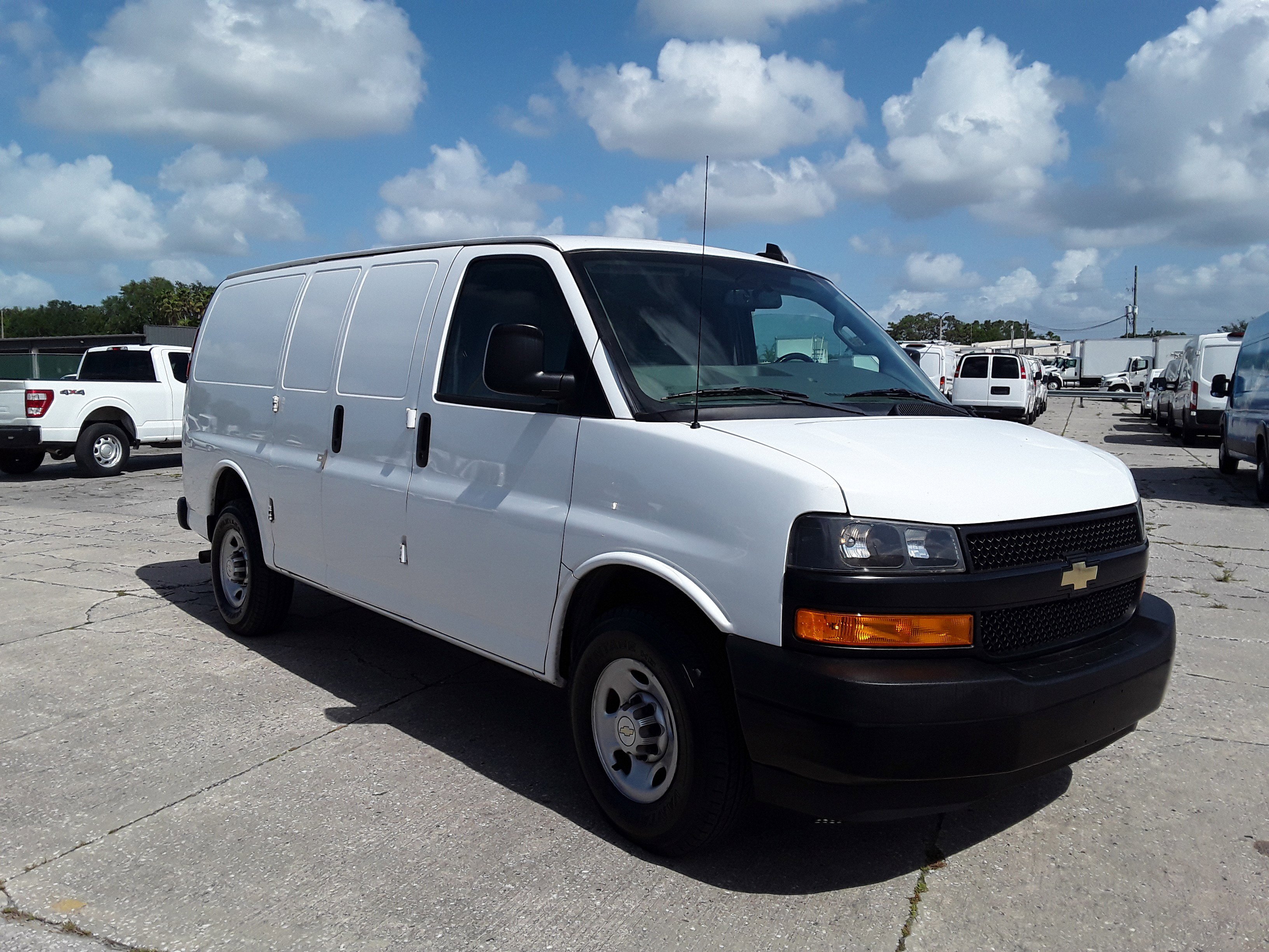2020 Chevrolet Express Cargo Van RWD 2500 135