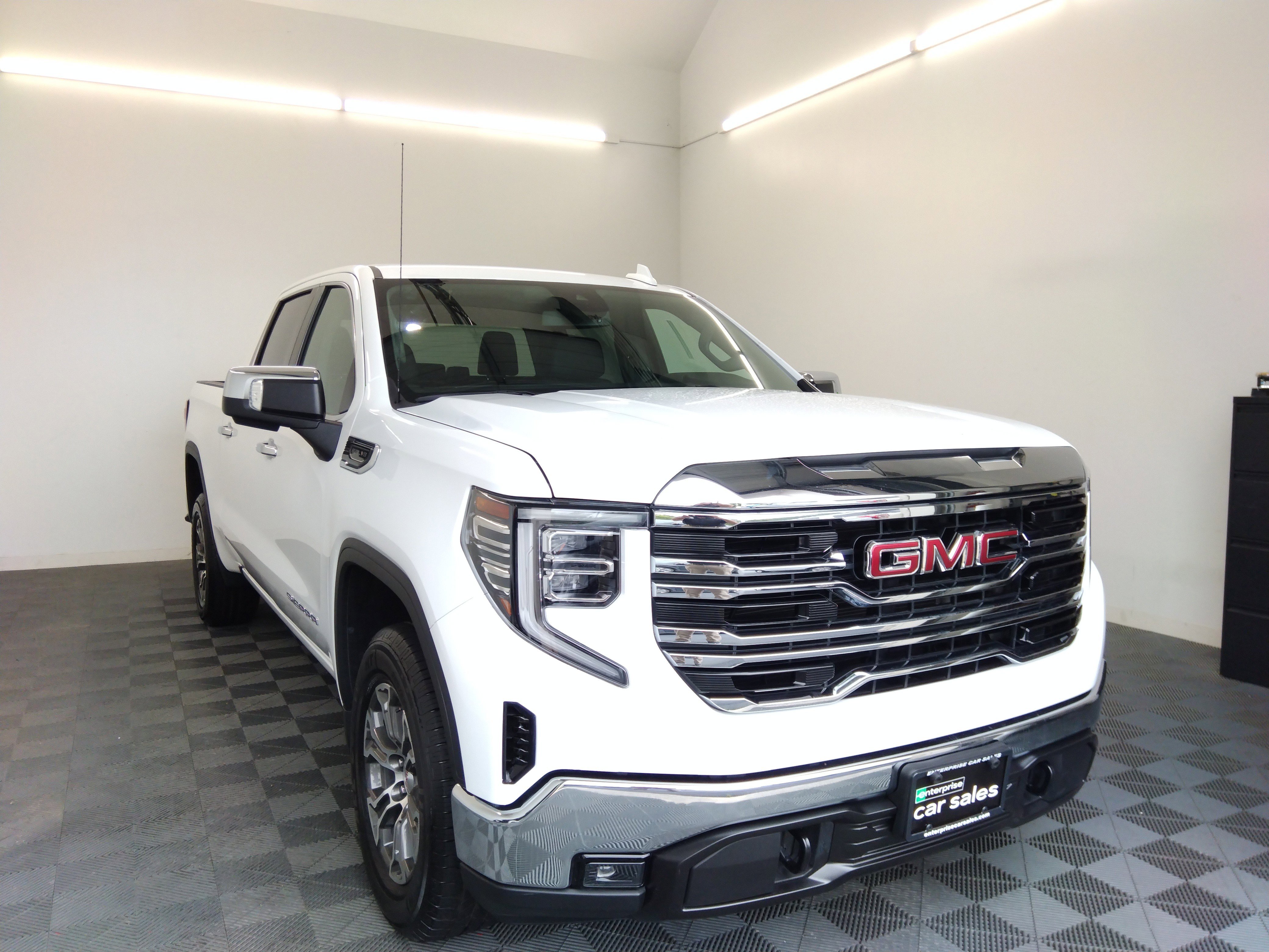 2024 GMC Sierra 1500 2WD Crew Cab 147