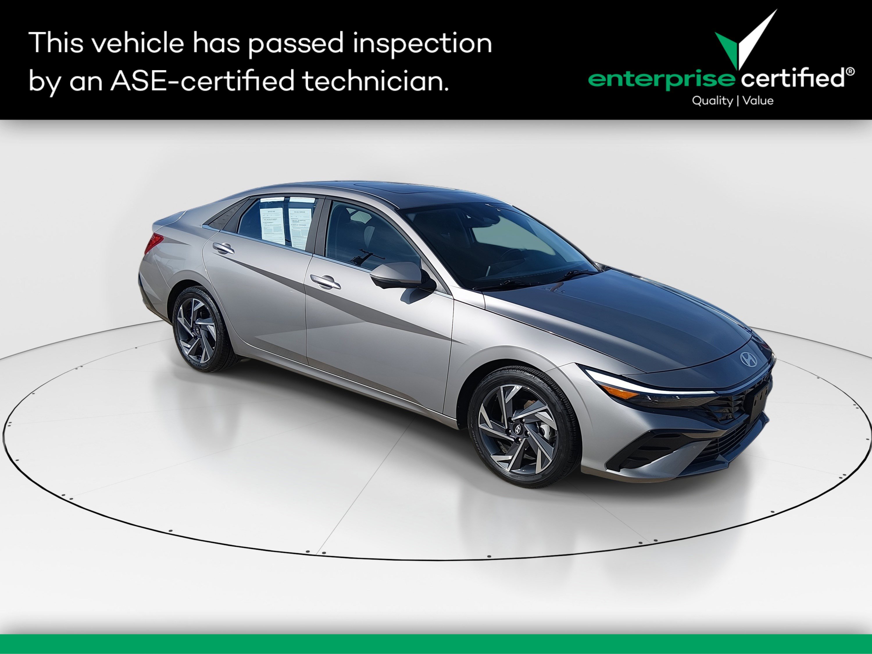 2024 Hyundai Elantra Limited's photo