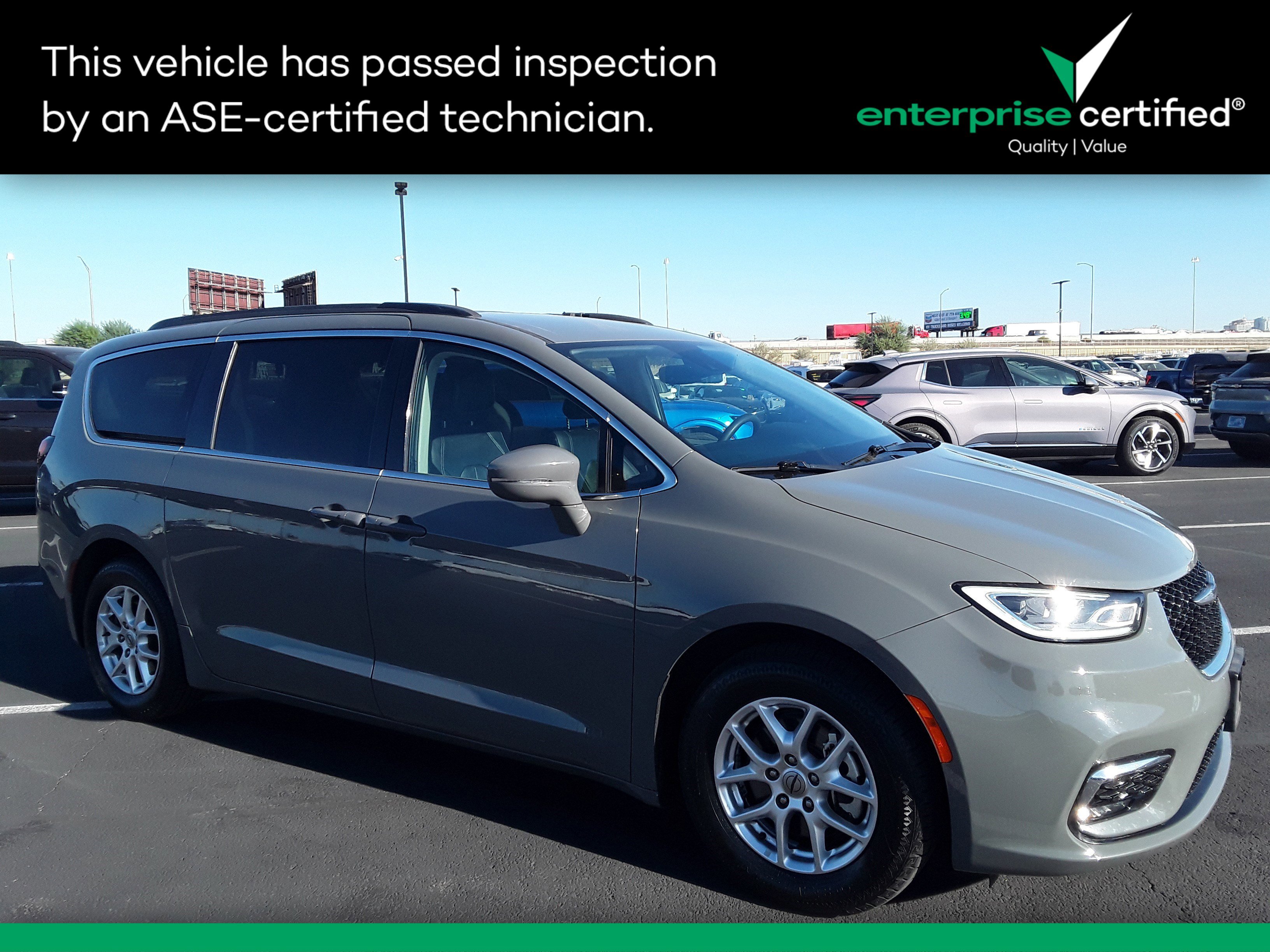 Used 2022 Chrysler Pacifica Touring L FWD