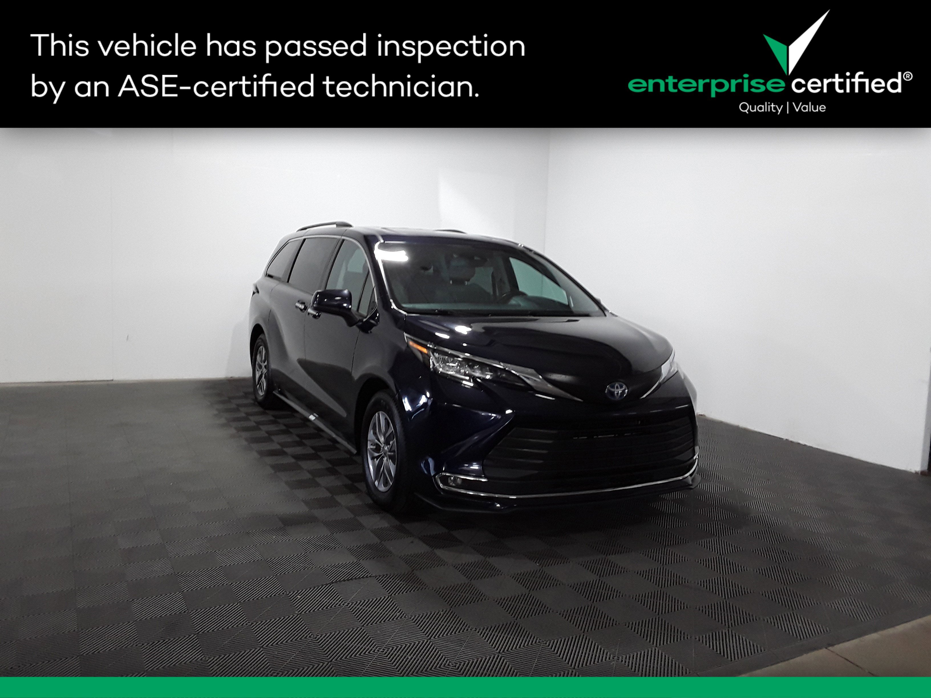 Used 2023 Toyota Sienna XLE FWD 8-Passenger
