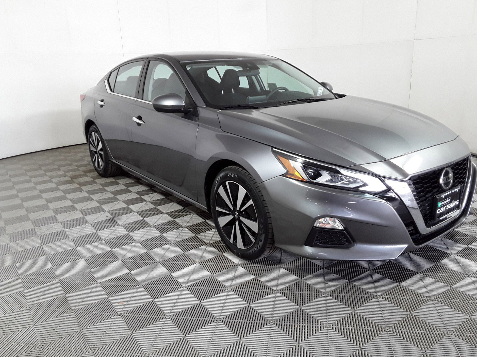 Used 2021 Nissan Altima 2.5 SV Sedan