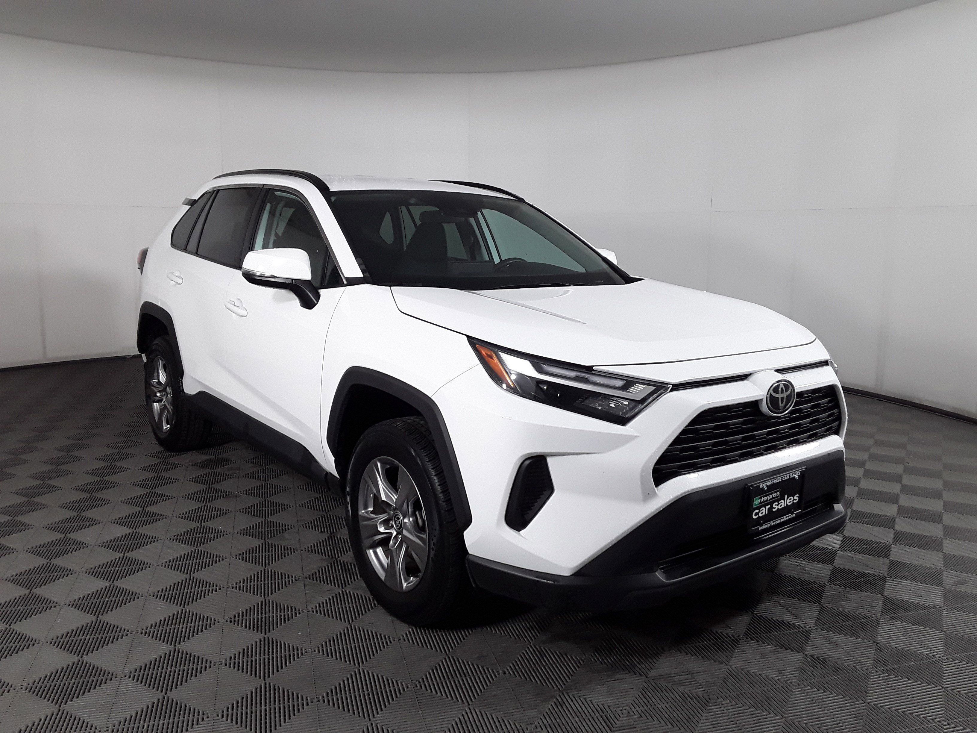 2022 Toyota RAV4 XLE FWD