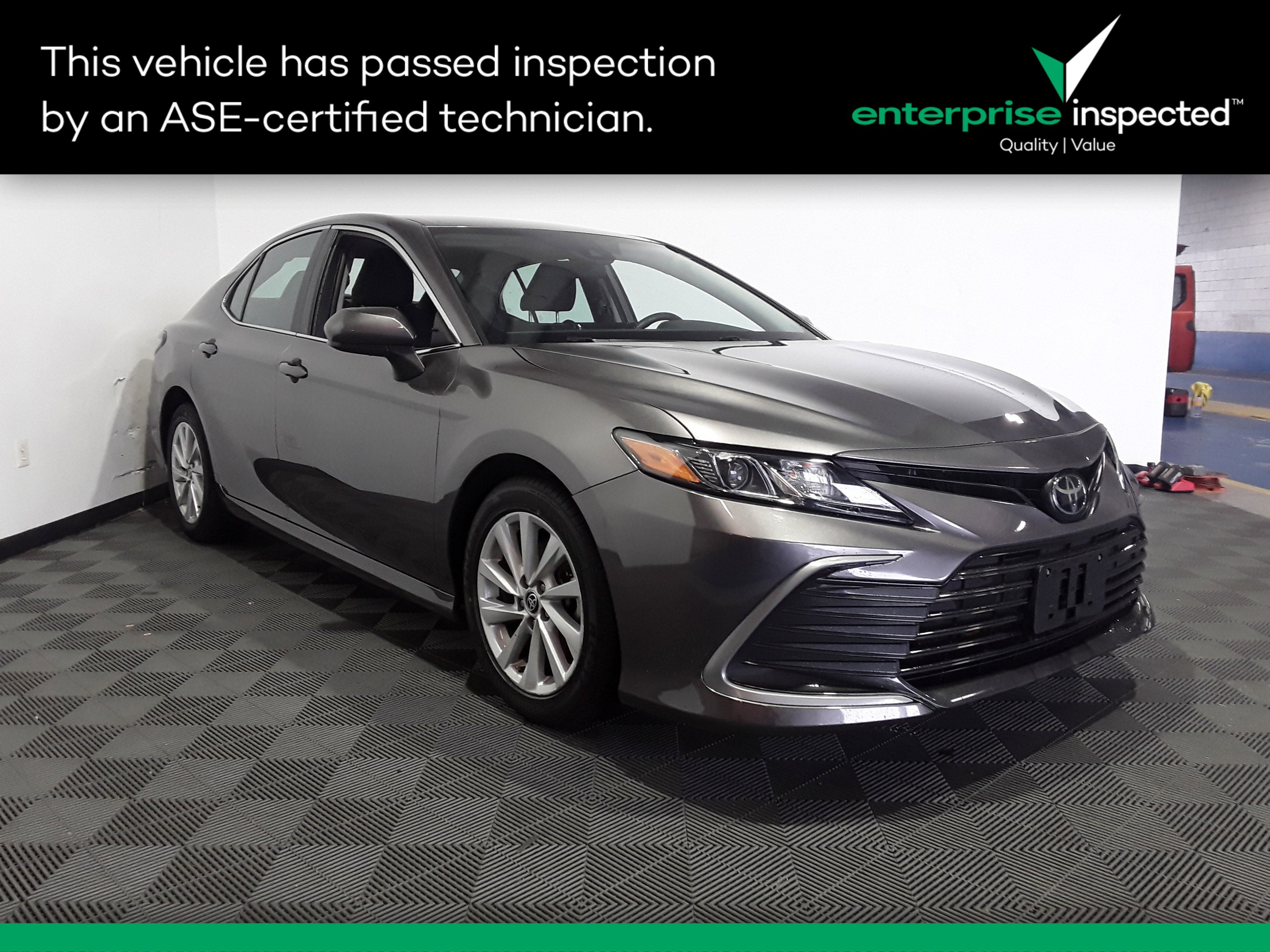 2022 Toyota Camry LE Auto