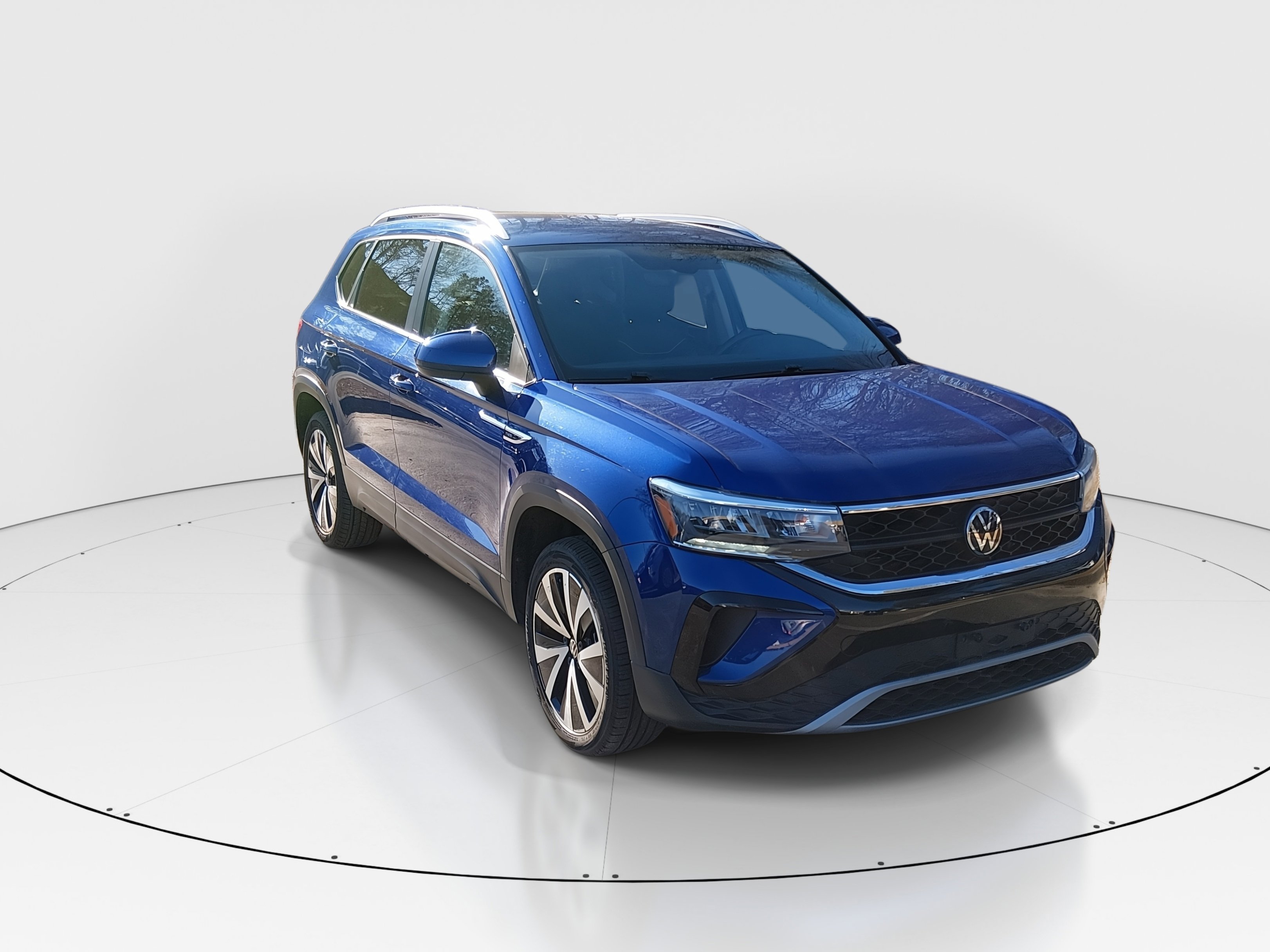 Used 2024 Volkswagen Taos SE FWD