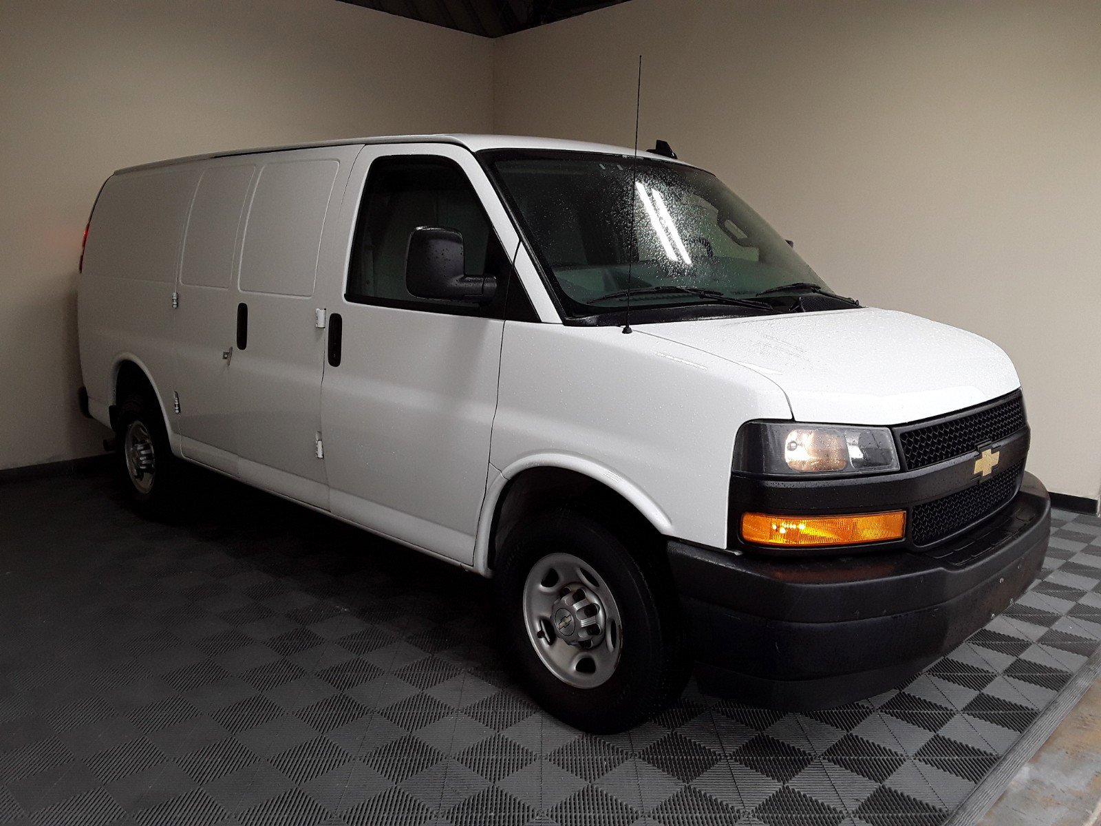 2020 Chevrolet Express Cargo Van RWD 2500 135