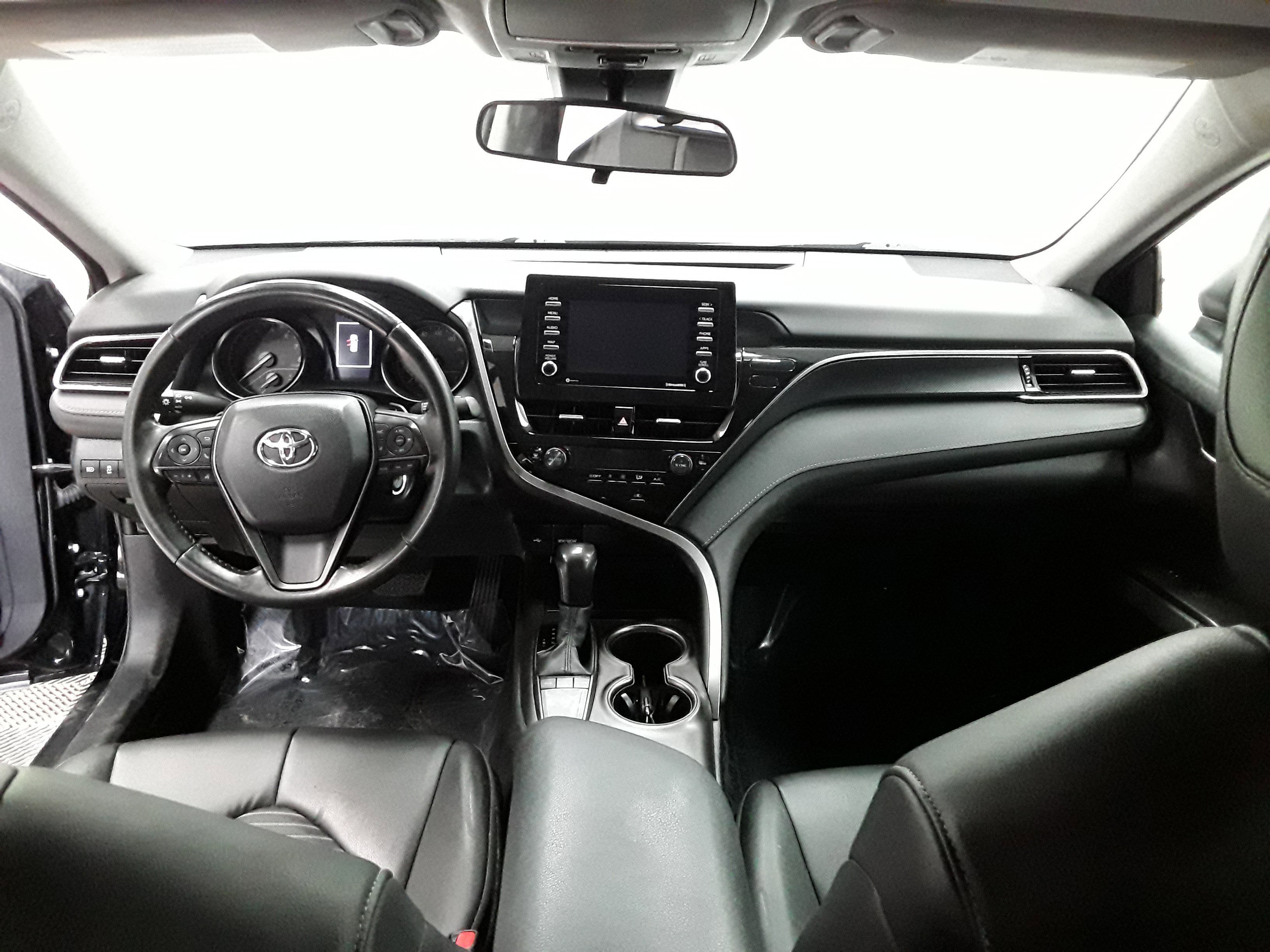 Image 10 of Used 2023 Toyota Camry SE Auto
