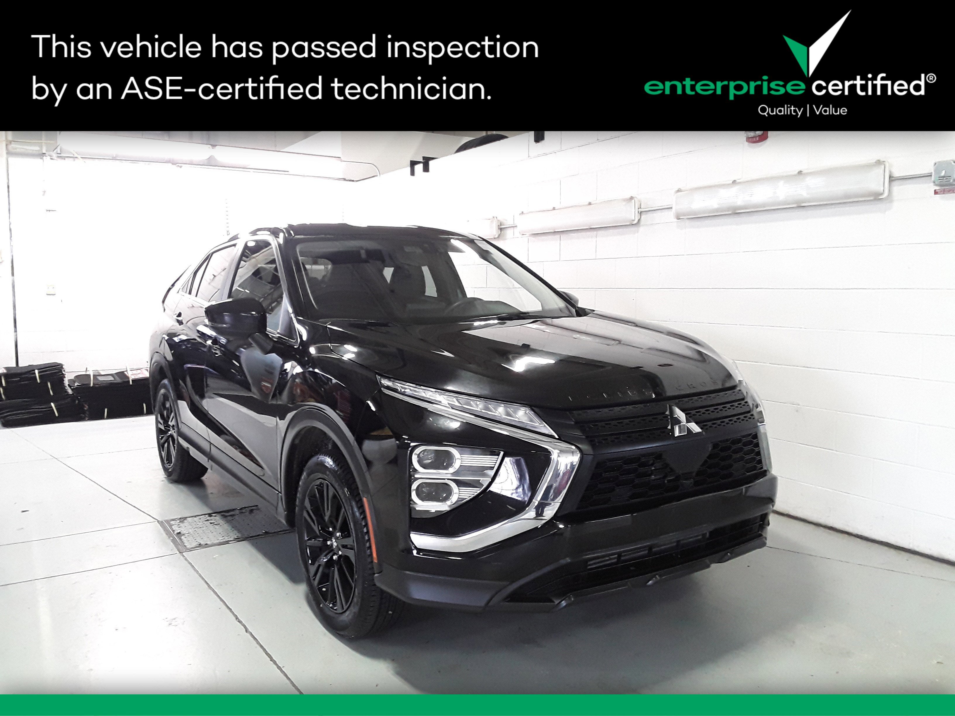 2024 Mitsubishi Eclipse Cross LE's photo