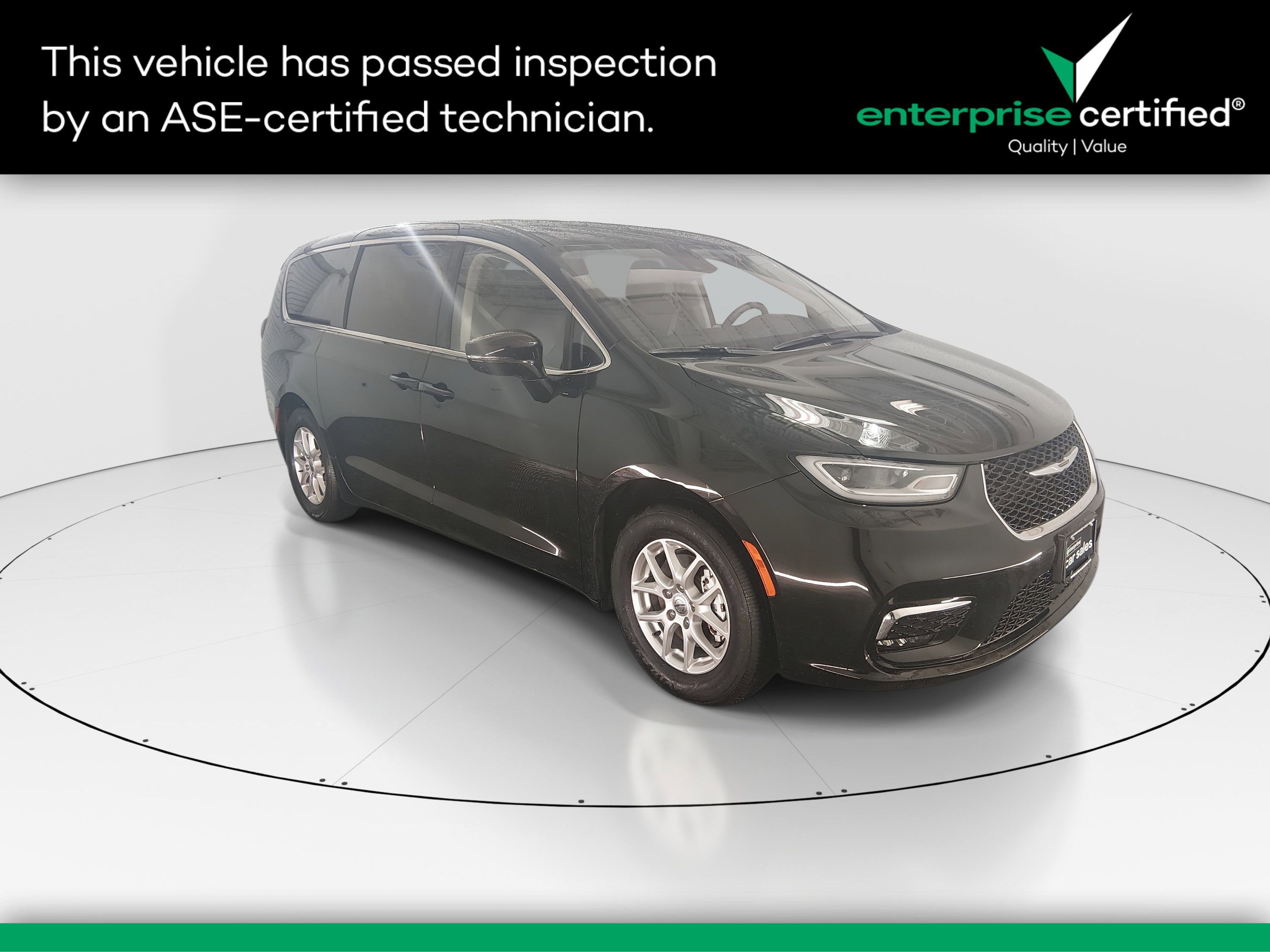 Used 2024 Chrysler Pacifica Touring L FWD