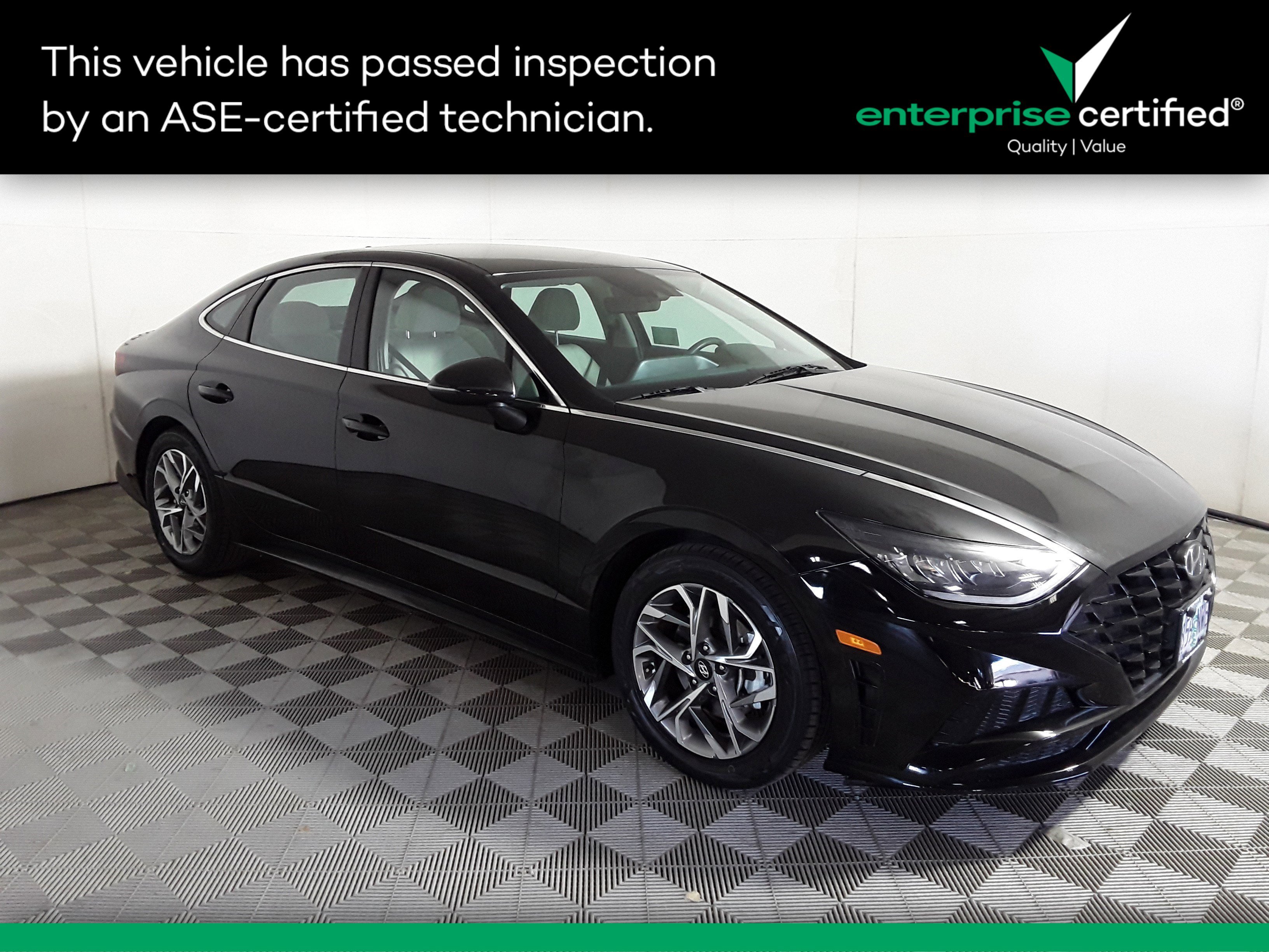 2022 Hyundai Sonata SEL's photo