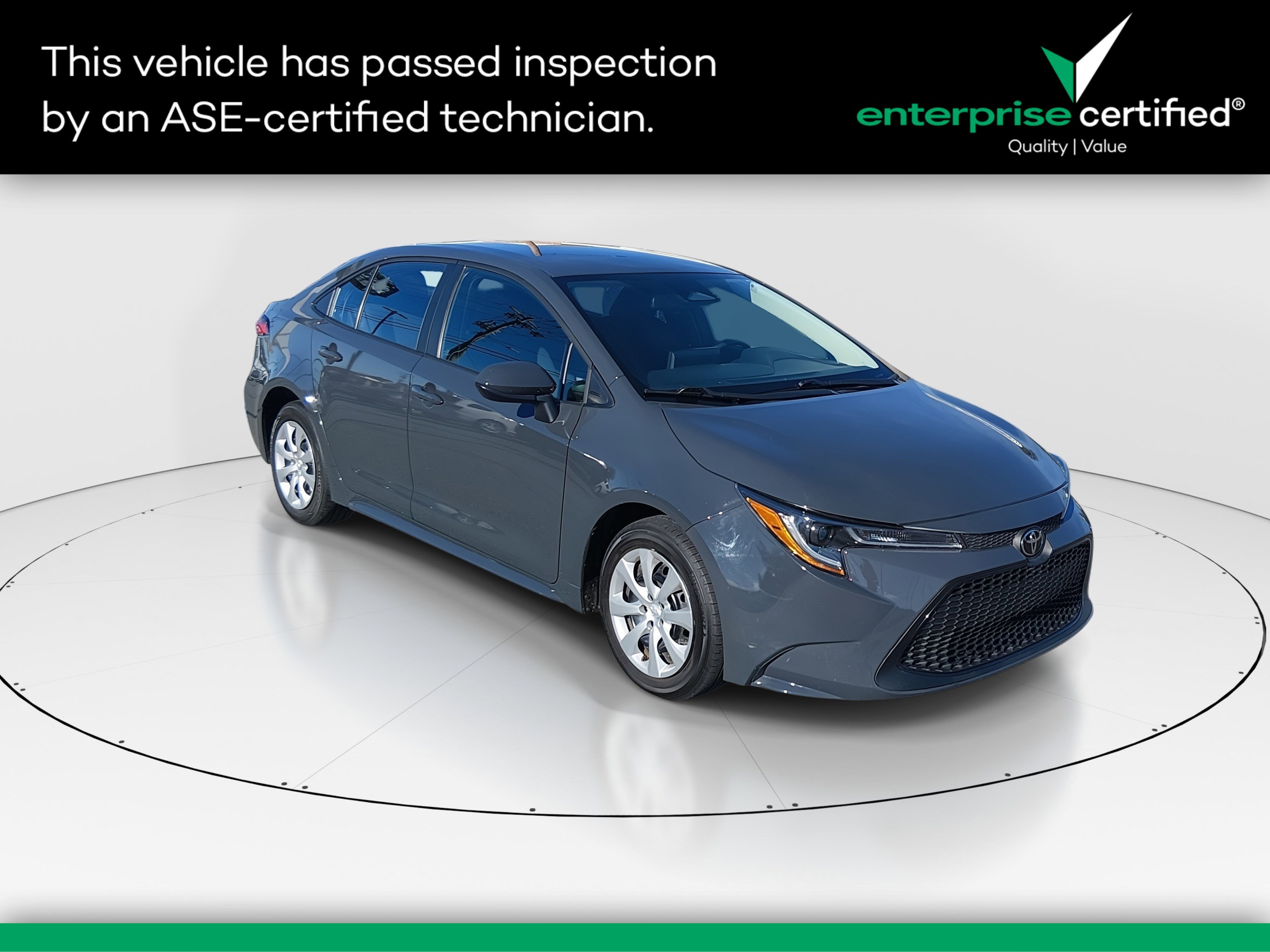 2024 Toyota Corolla LE's photo