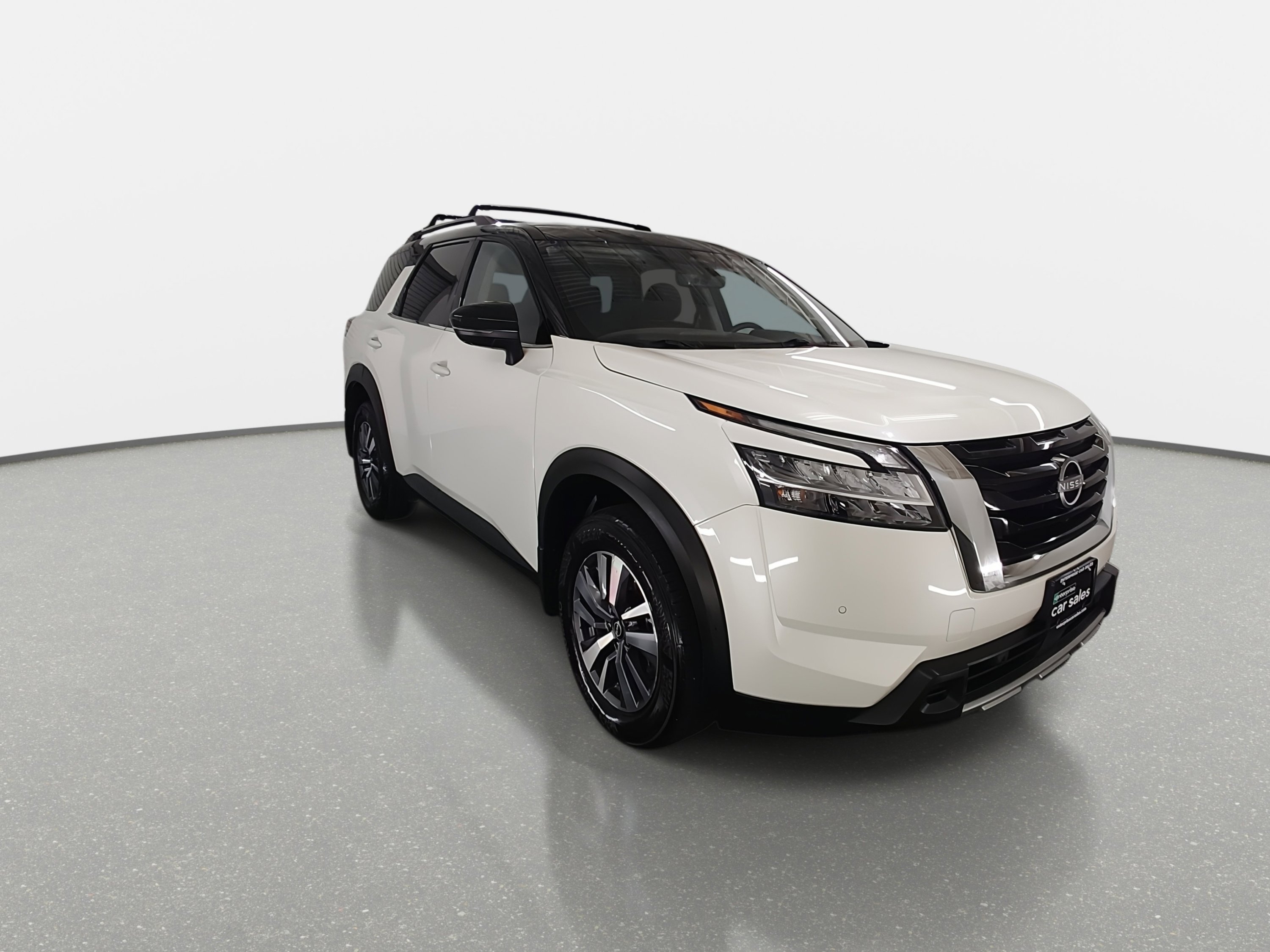 Used 2024 Nissan Pathfinder SL 4WD