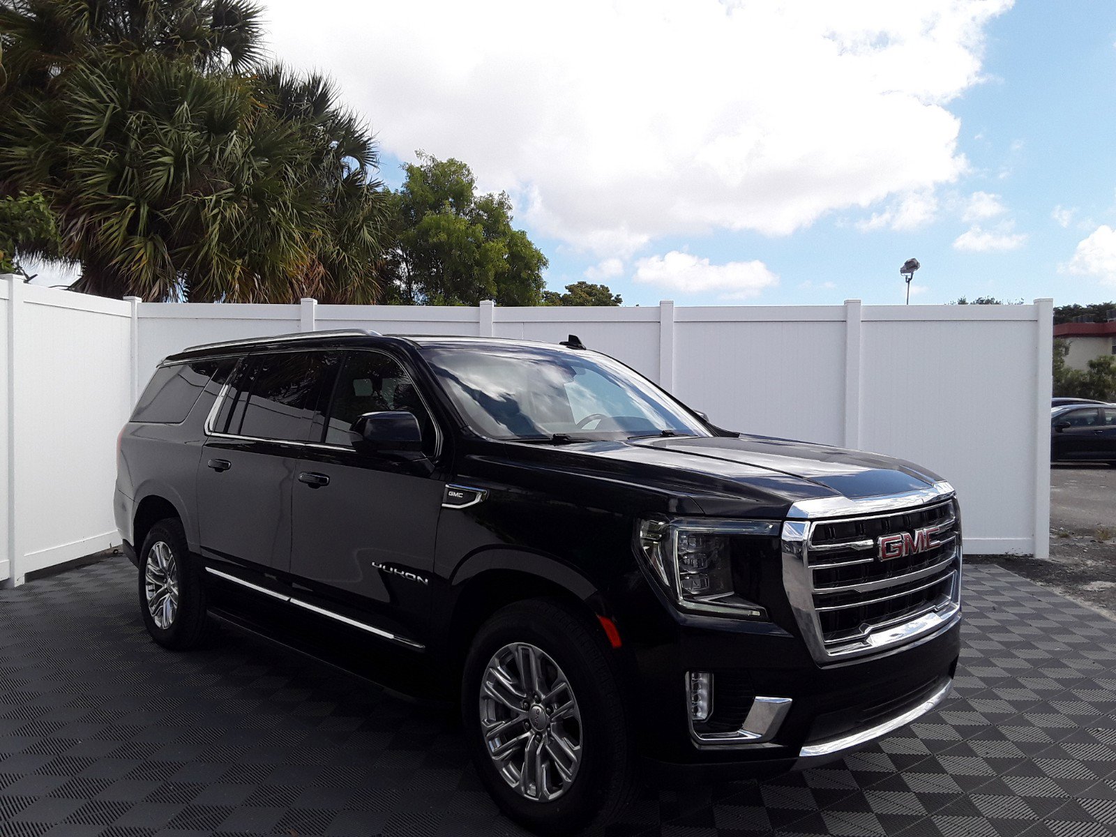 2022 GMC Yukon XL 2WD 4dr SLT