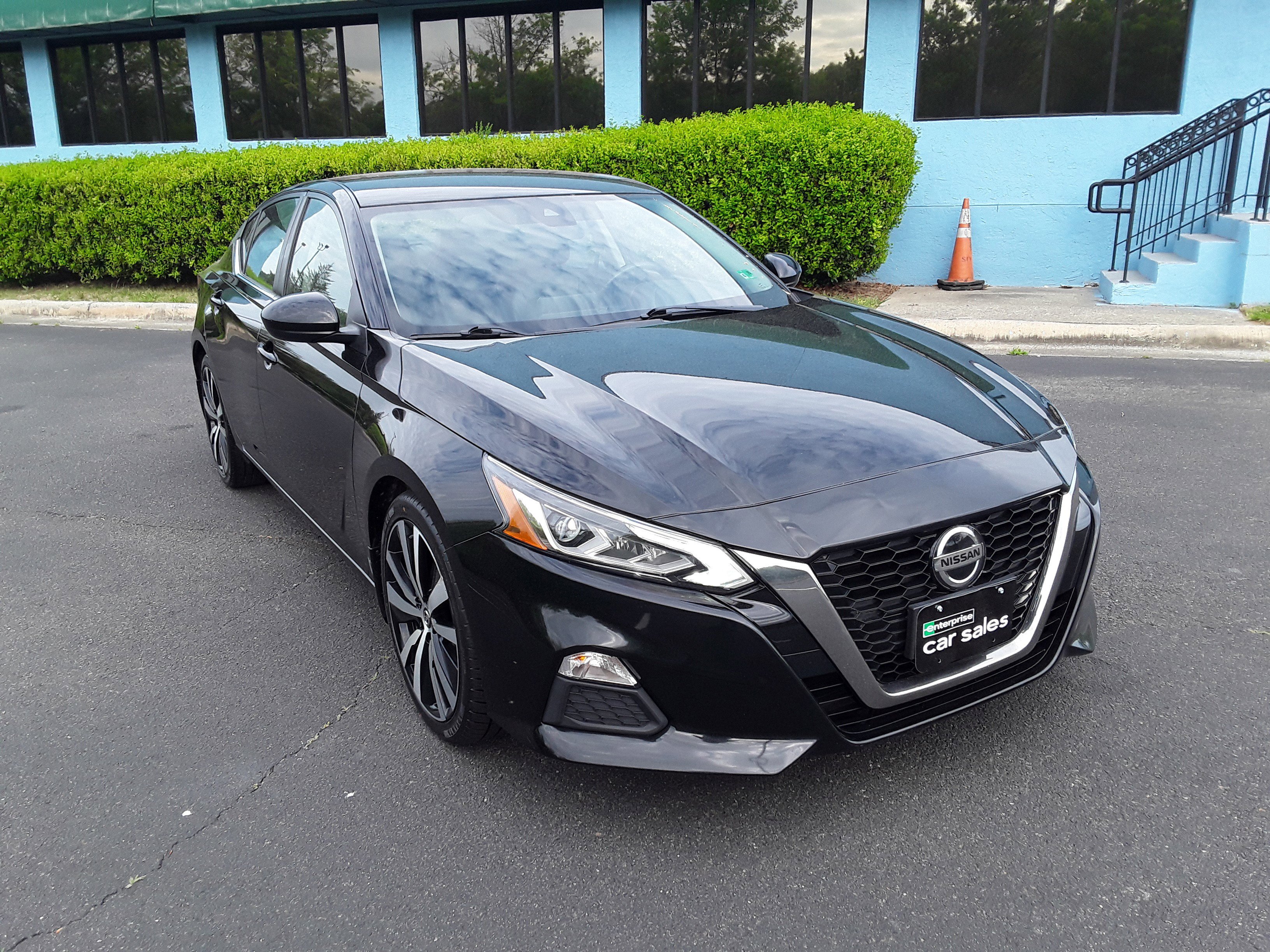 2022 Nissan Altima 2.5 SR Sedan