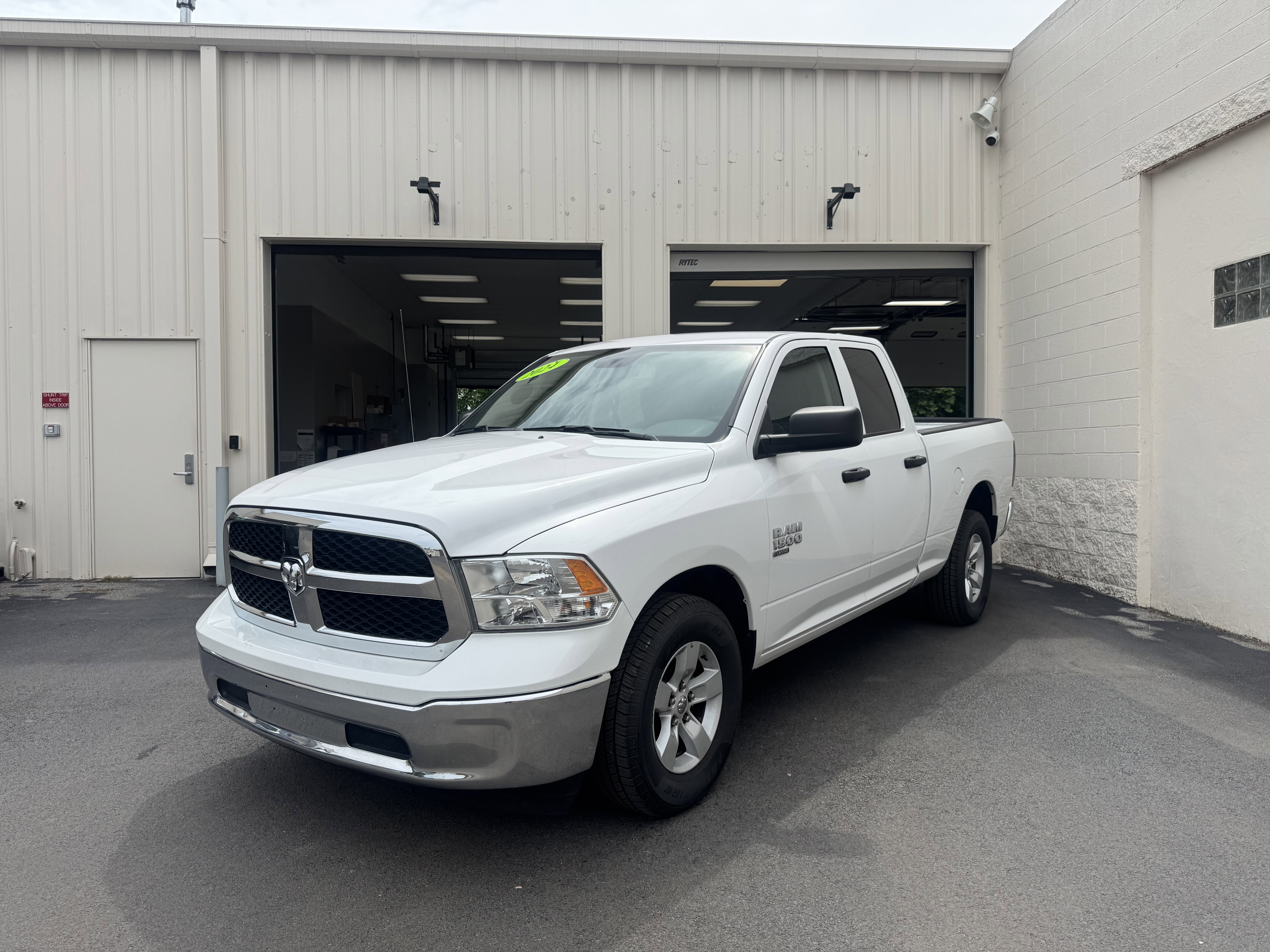 2024 Ram 1500 Classic SLT 4x2 Quad Cab 6'4