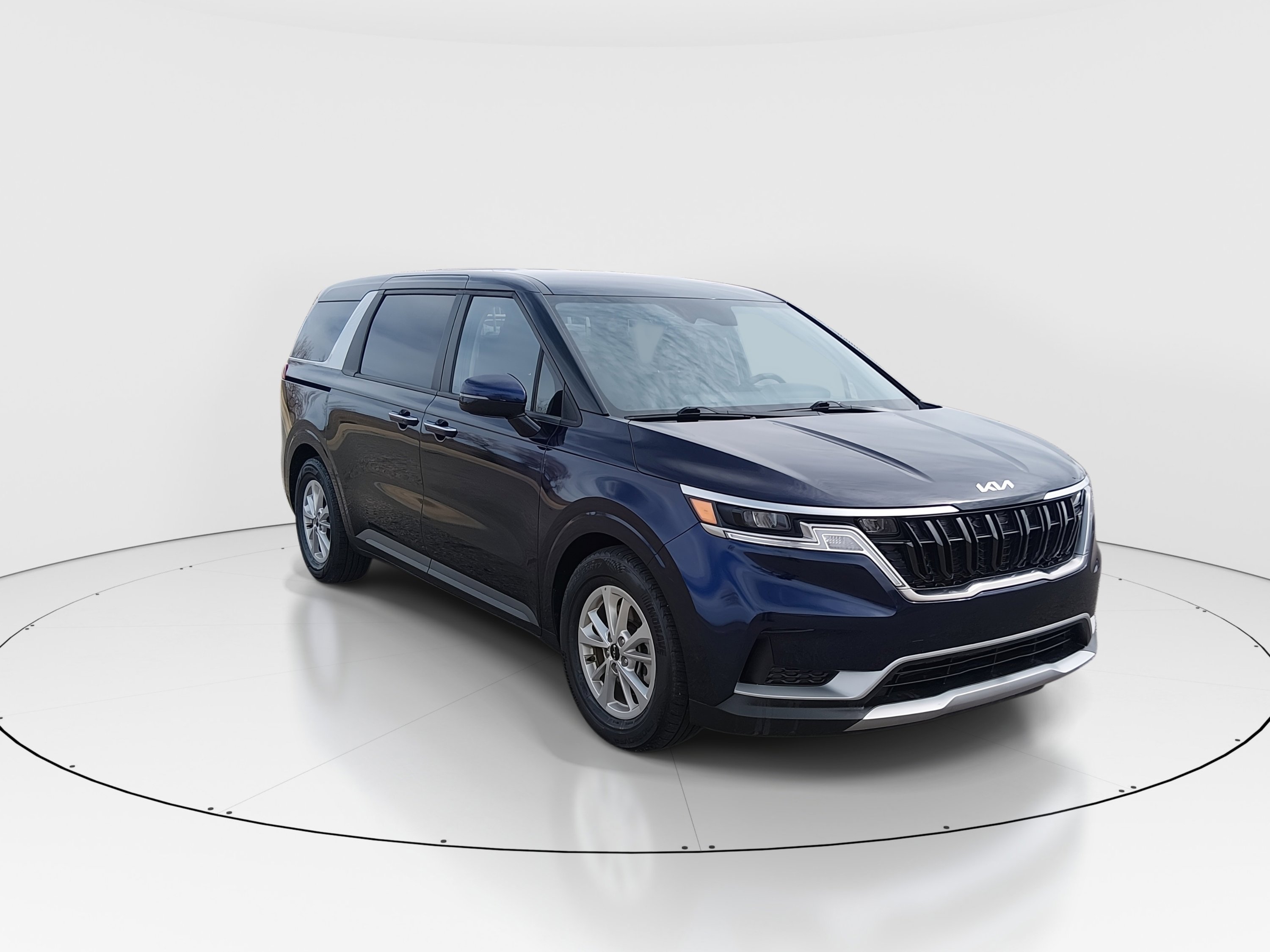 Used 2024 Kia Carnival 