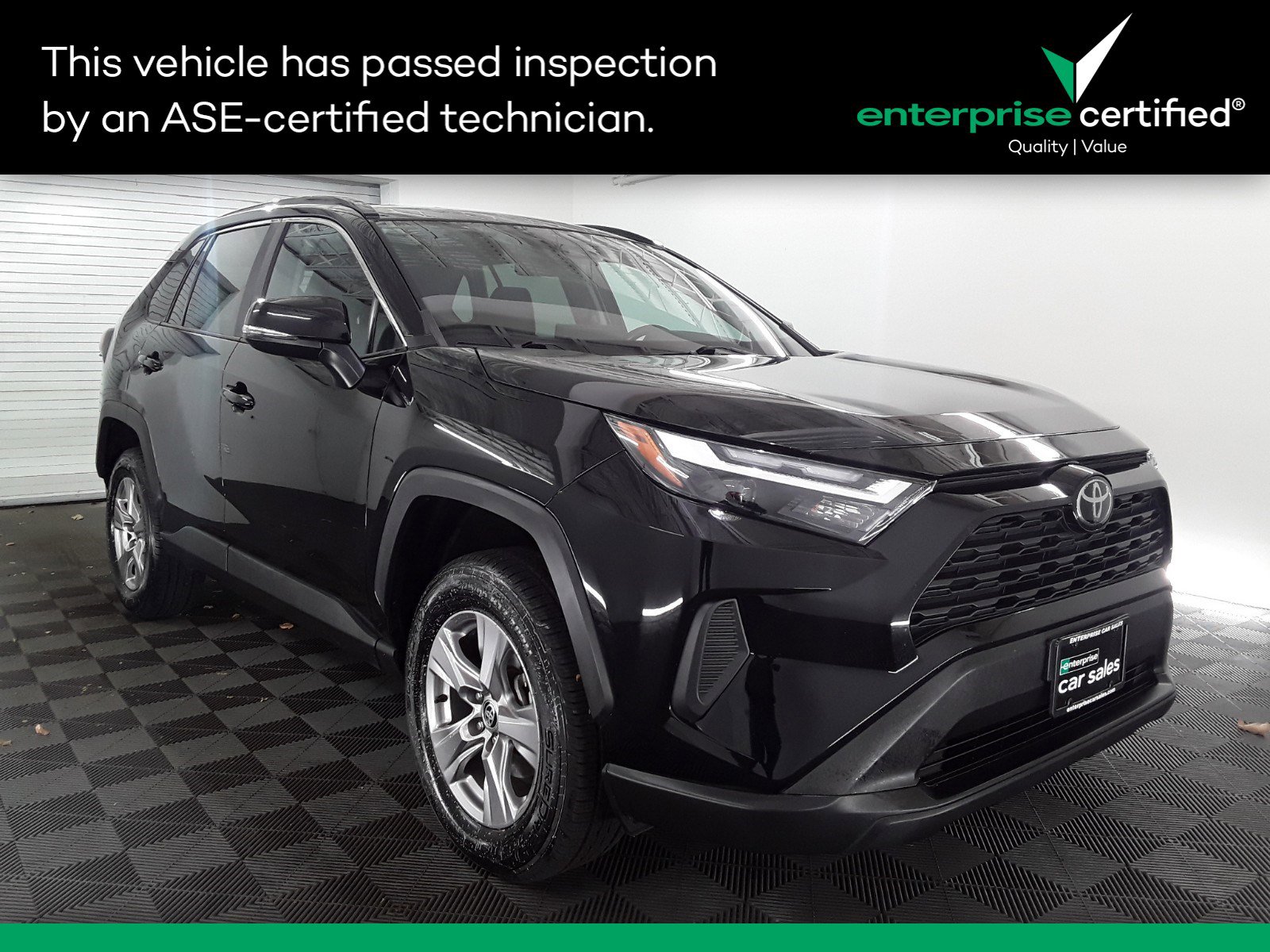 Used 2022 Toyota RAV4 XLE AWD